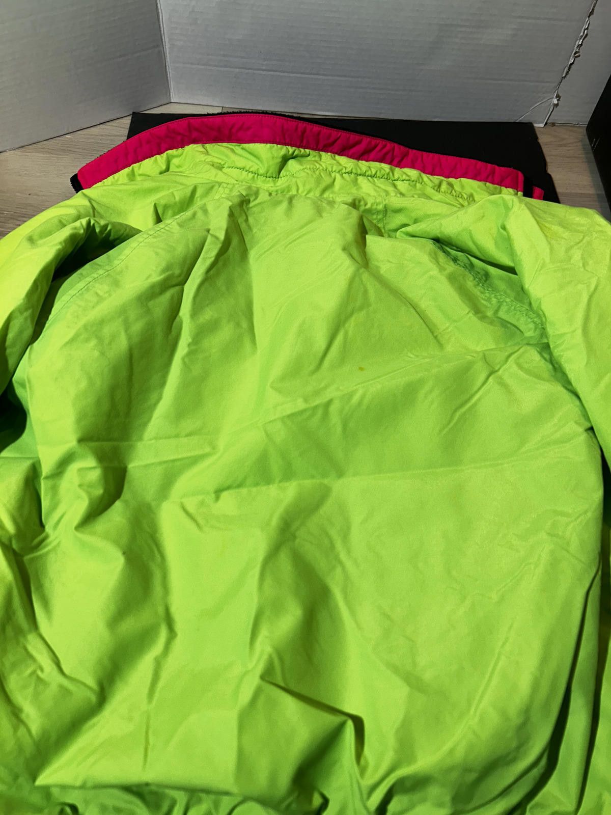 Columbia Vintage 90s Columbia Jacket Neon Lime Green Men's L Size US L / EU 52-54 / 3 - 6 Thumbnail