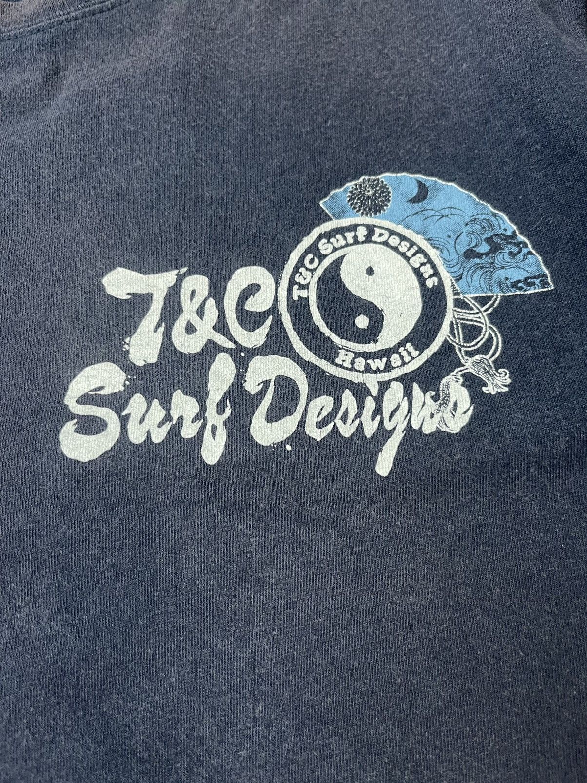 Japanese Brand Vintage T&C Surf Hawaii Tshirt Faded Big Logo Streetwear Size US L / EU 52-54 / 3 - 6 Thumbnail