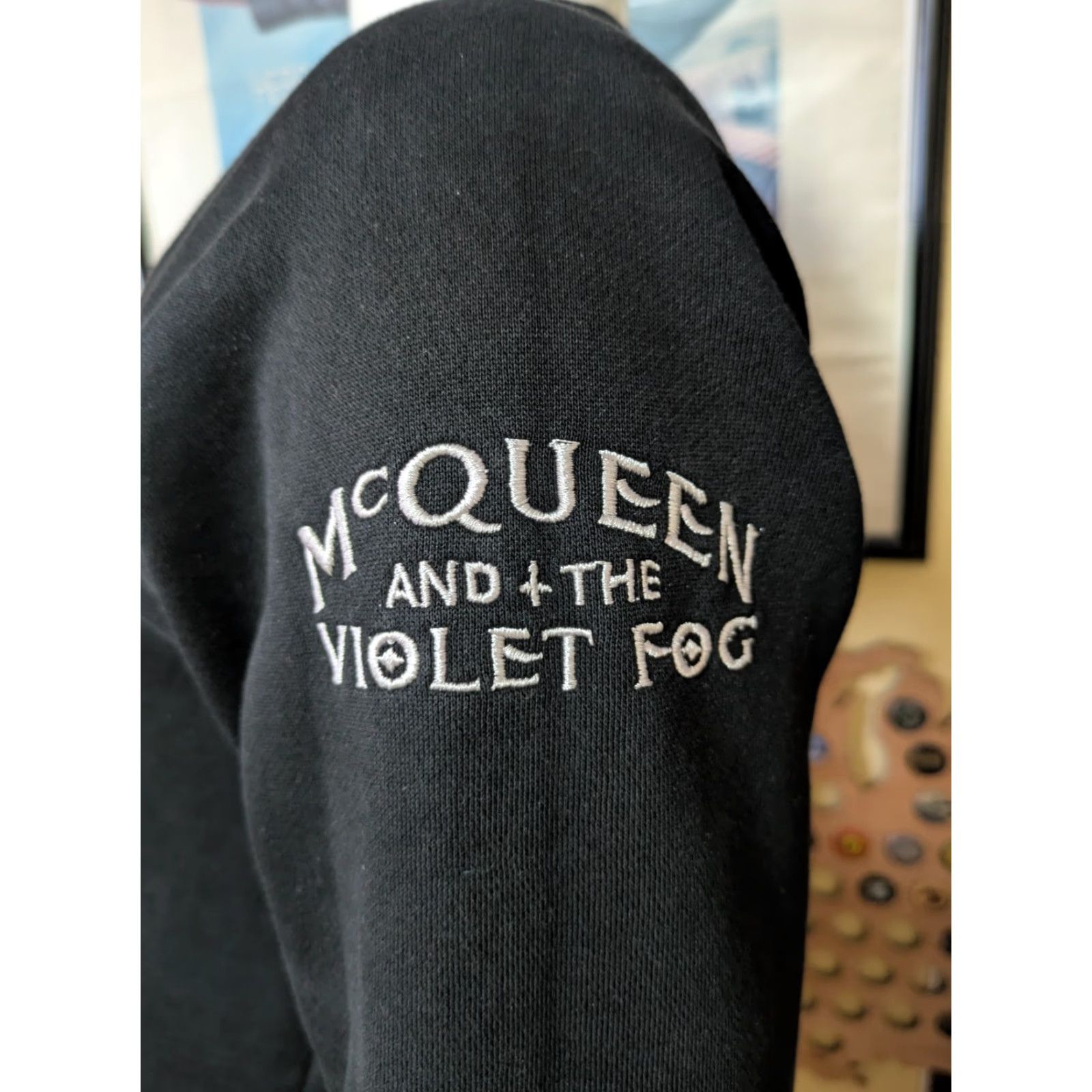 Vintage McQueen And The Violet Hog Sweatshirt Small Unisex Adults S Black Cotton Long Sleeve Crewneck Size US S / EU 44-46 / 1 - 3 Thumbnail