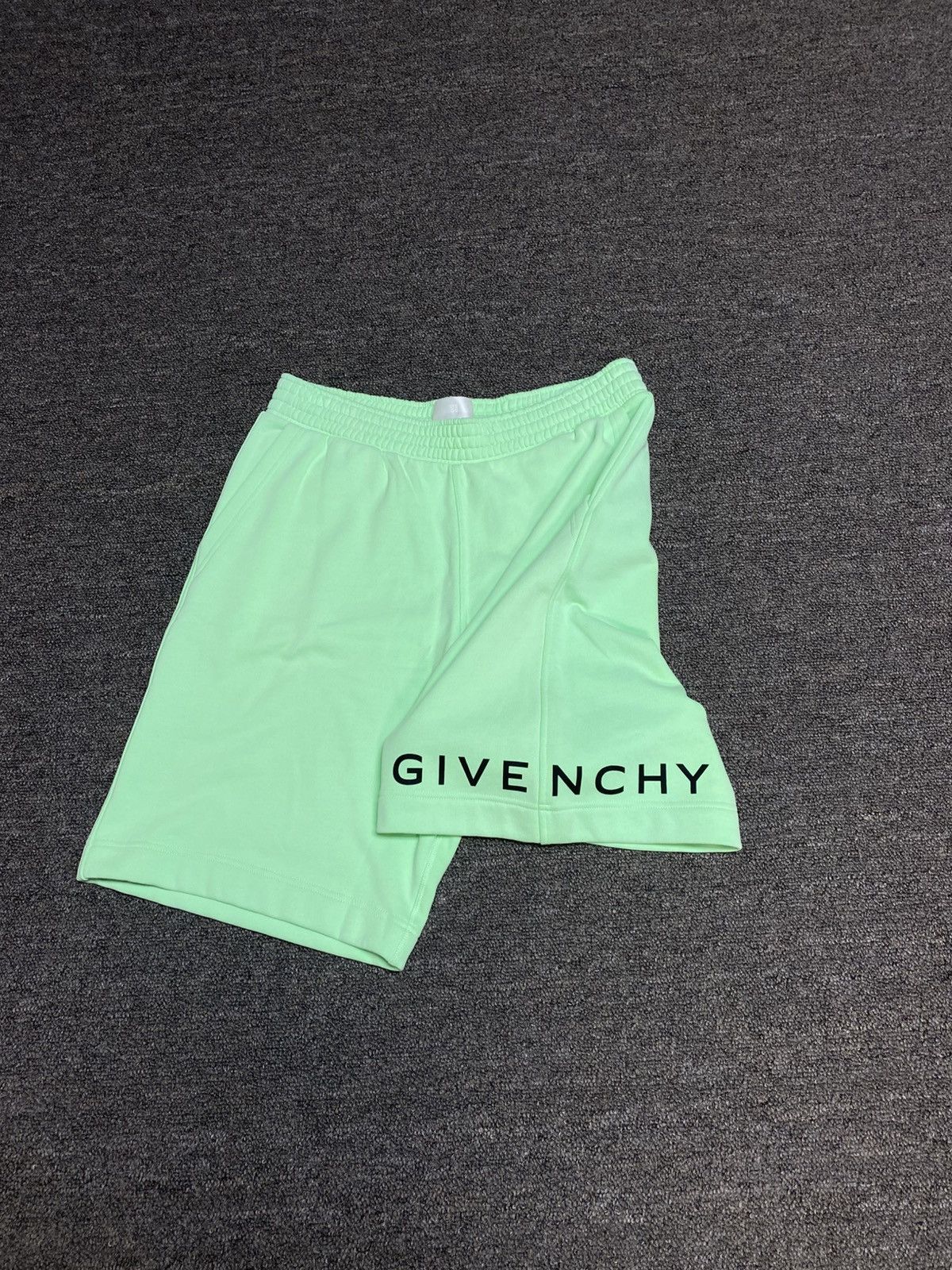 Givenchy Givenchy shorts | New | Size XL Size US 36 / EU 52 - 2 Thumbnail
