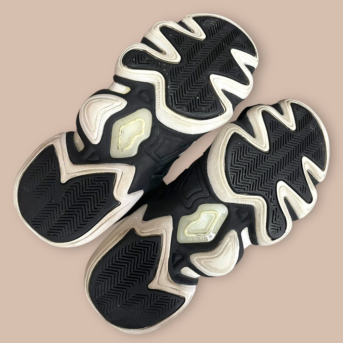 Adidas 2015 ADIDAS CRAZY 8 Size US 5 / EU 37 - 21 Thumbnail