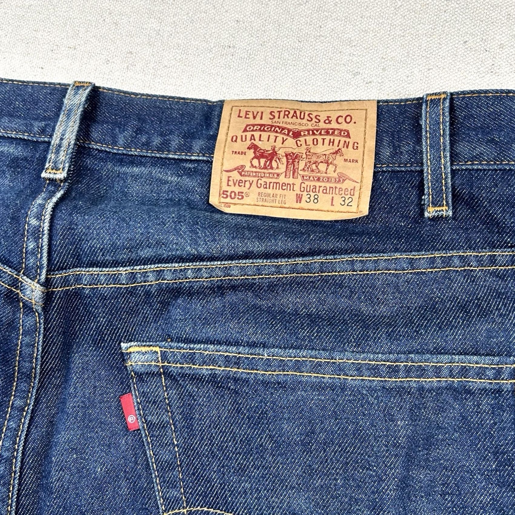 Levi's VINTAGE Levi's 505 Jeans Mens 38x32 Regular Fit Straight Leg 90s Y2K Blue Denim Cotton Cotton Bottoms Jeans Mens Size US 38 / EU 54 - 5 Thumbnail