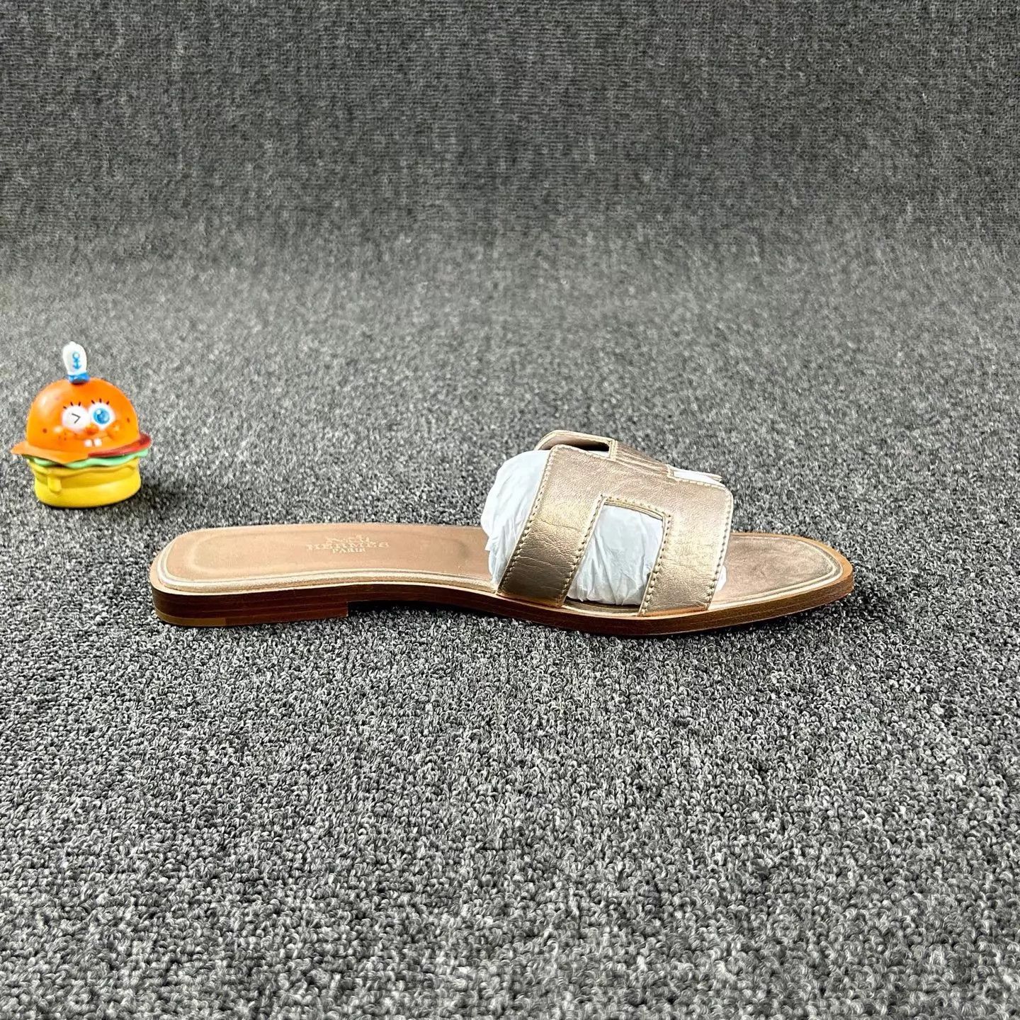 Hermes Hermes Gold H Slippers Size 38 Size US 7.5 / IT 37.5 - 4 Thumbnail