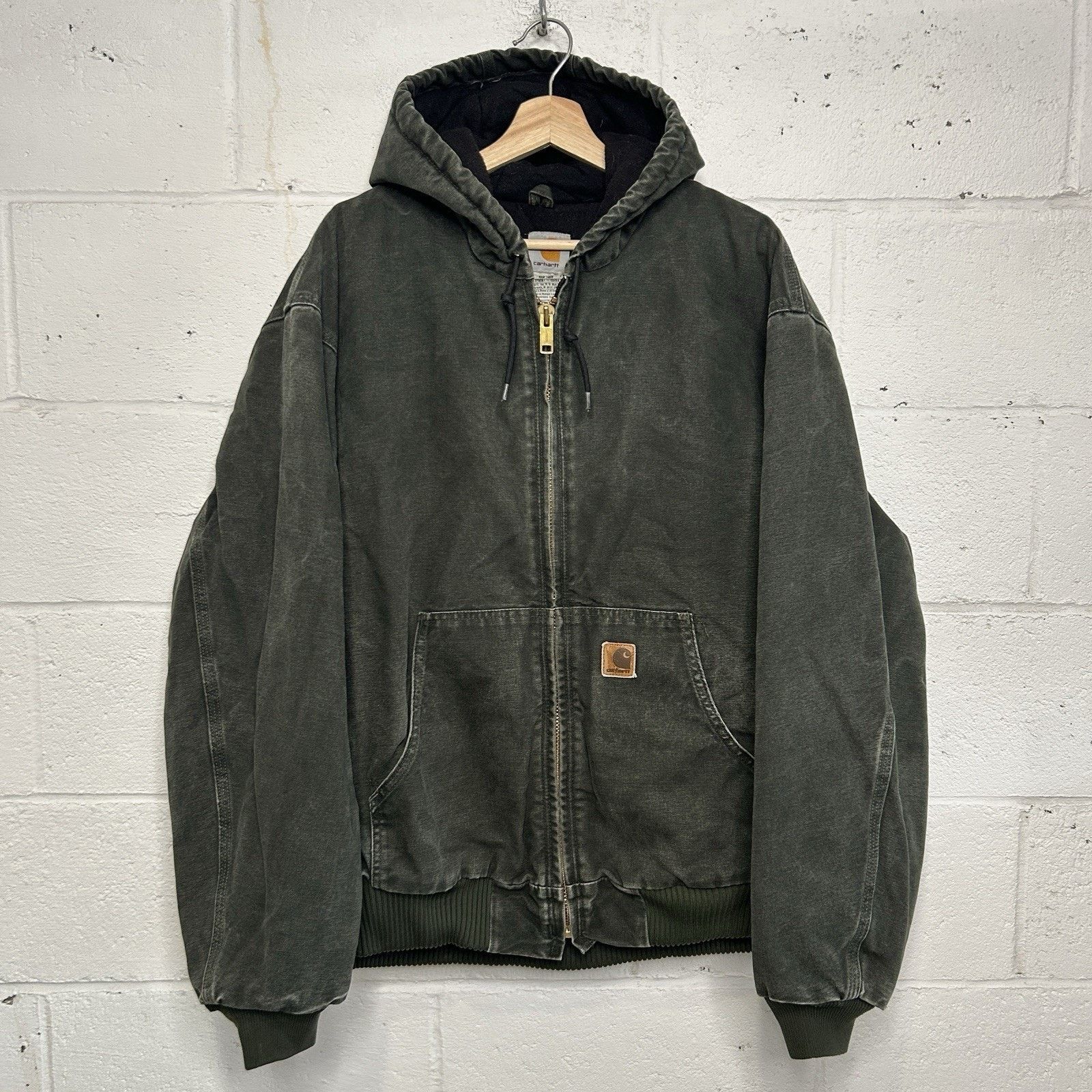 Carhartt Vintage Carhartt Quilted Hooded Active Jacket “Moss” J130 Size US XL / EU 56 / 4 - 1 Thumbnail