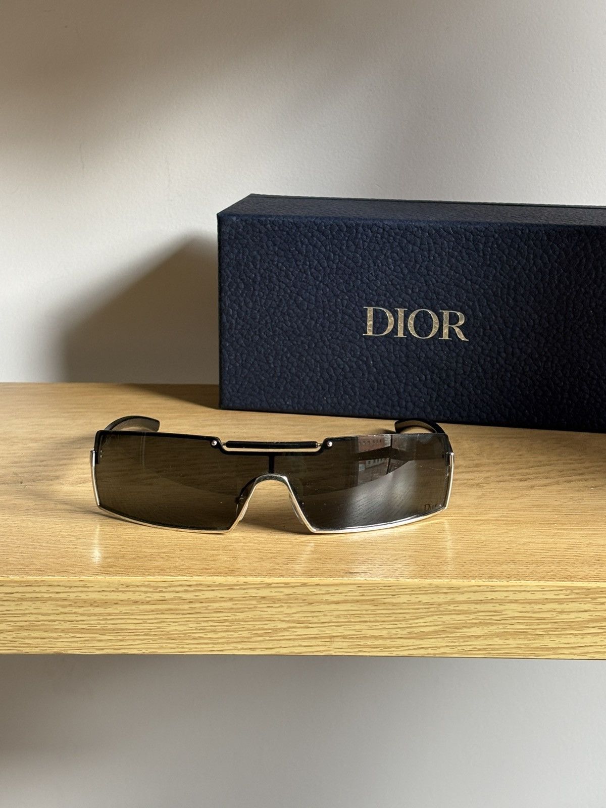 Dior Dior Sunglasses Viktim 2 Wrap Shield Symbole Star Flame Size ONE SIZE - 2 Thumbnail