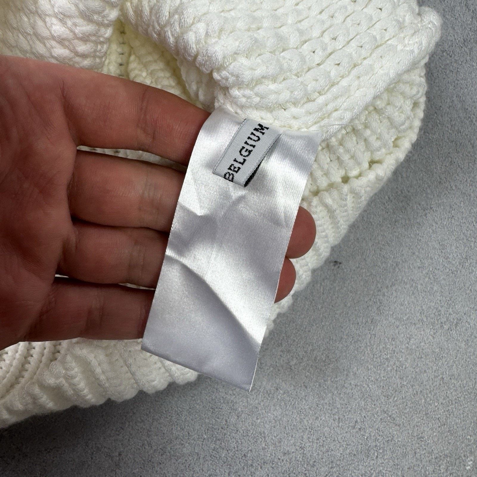 Ann Demeulemeester Ann Demeulemeester Men White Sweater Size S Oversized Size US S / EU 44-46 / 1 - 11 Thumbnail