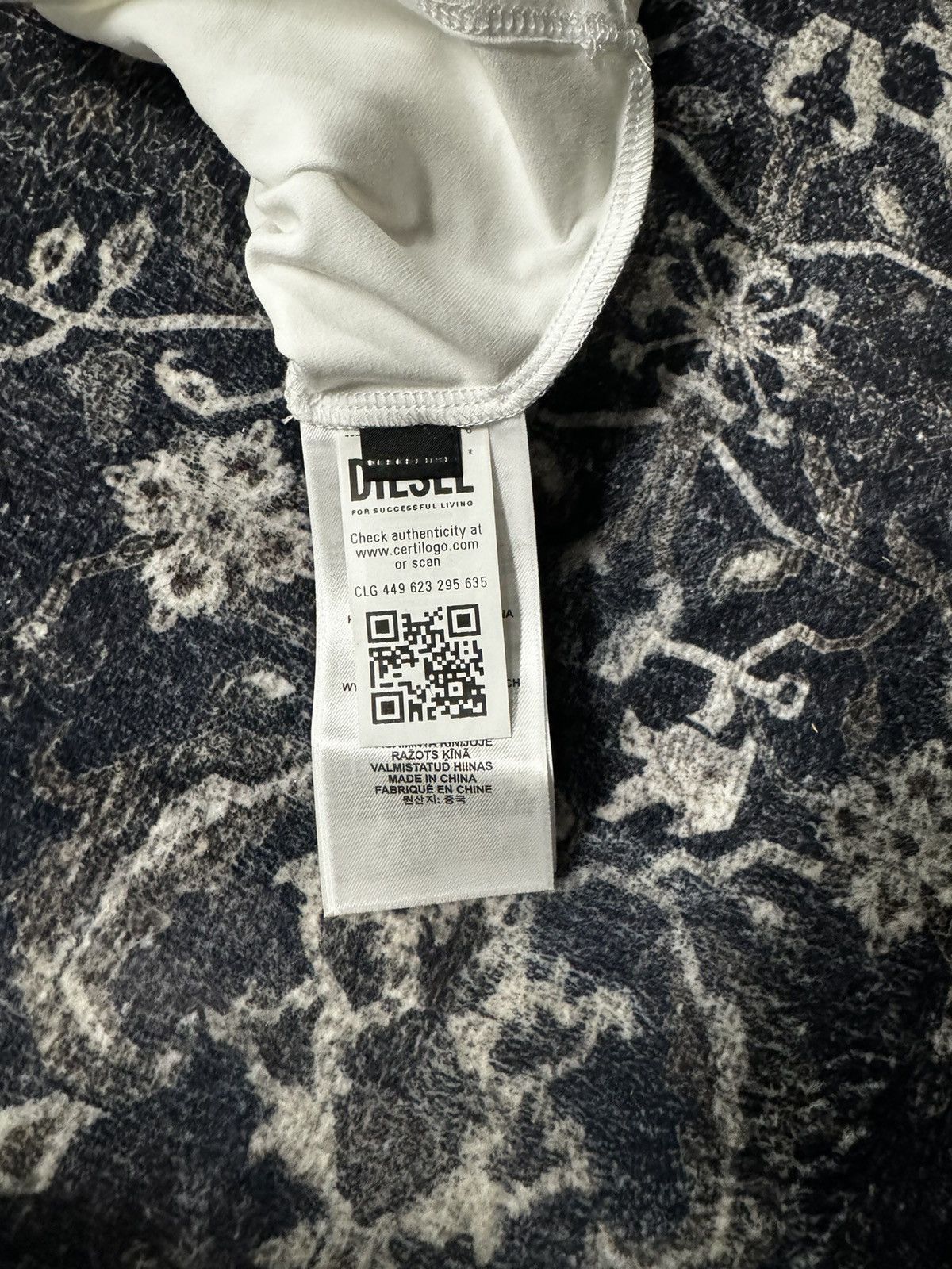 Diesel DIESEL T-Shirt With Peekaboo Logo LARGE Size L / US 10 / IT 46 - 7 Thumbnail