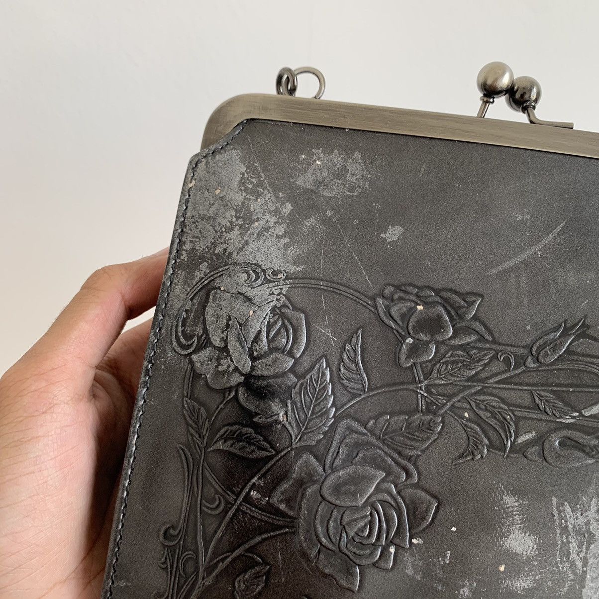 Jean Paul Gaultier Jean Paul Gaultier Roses Silver Clasp Handbag Size ONE SIZE - 4 Thumbnail