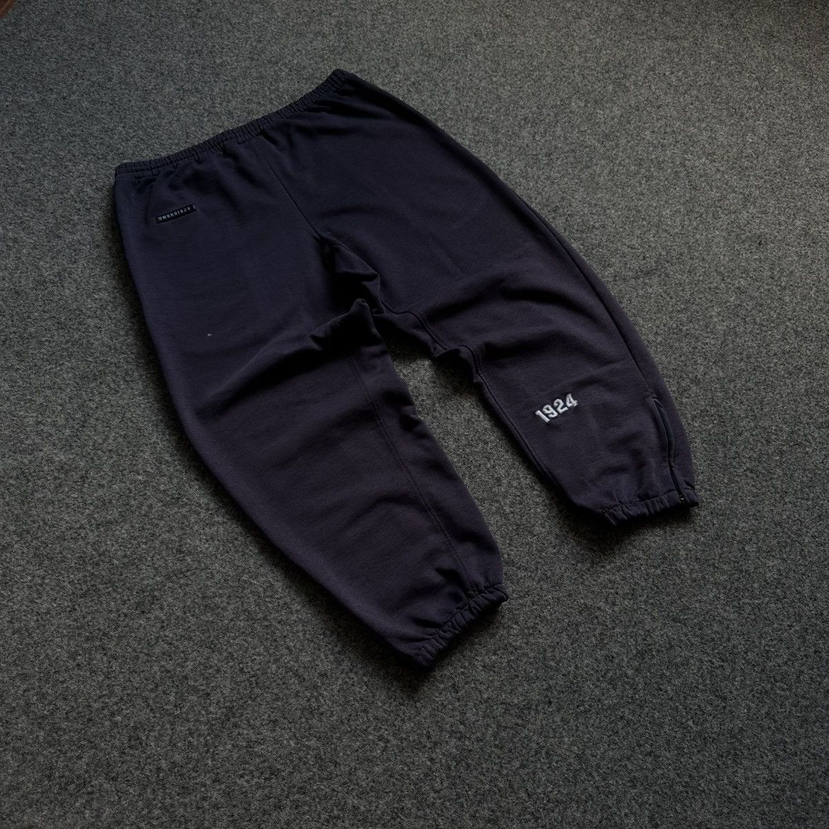 Umbro VTG Umbro Joggers Size L Trashed Sun Fades Y2K 00s USA Hype Size US 36 / EU 52 - 2 Thumbnail