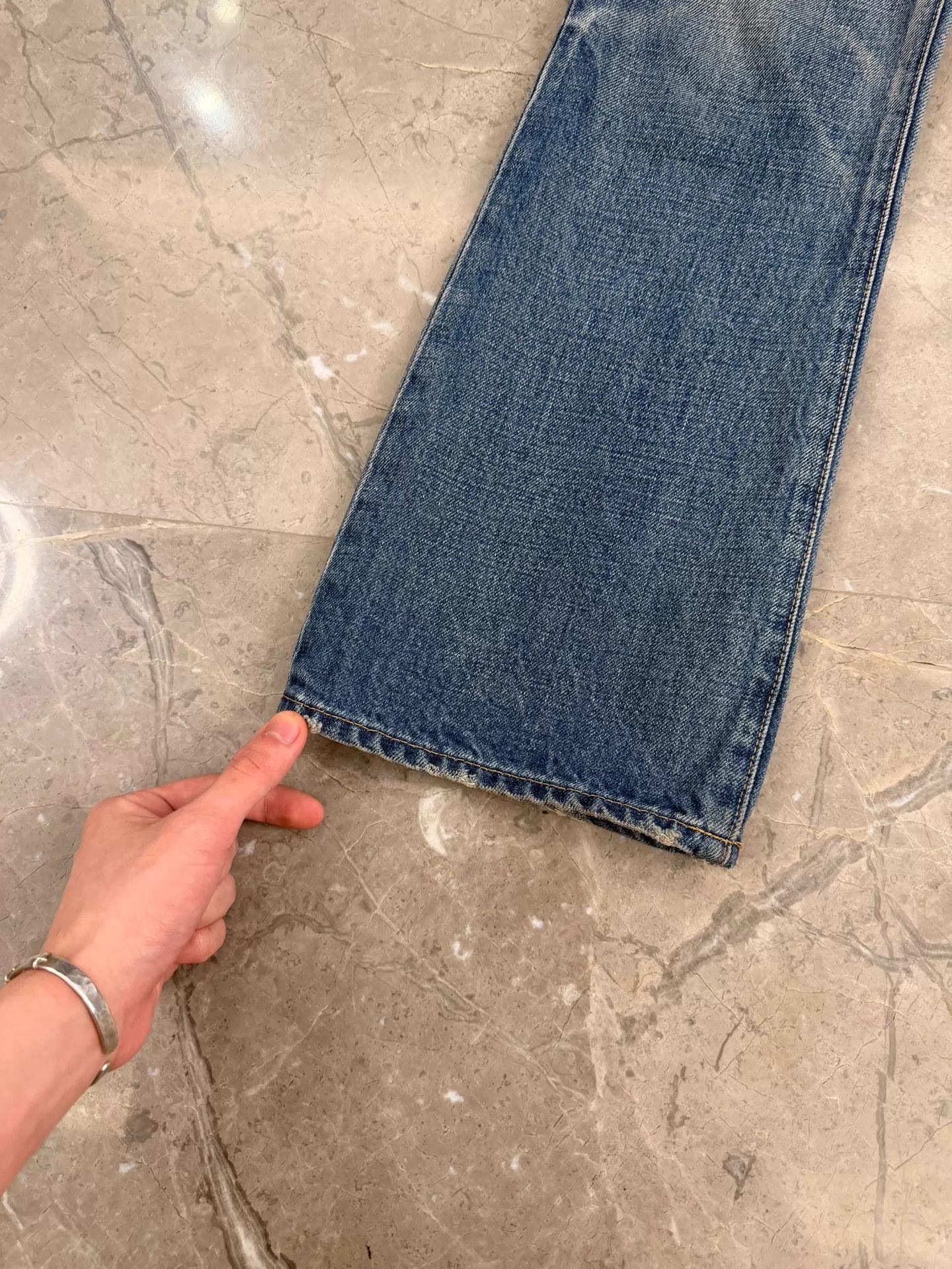 Celine Celine by Hedi Slimane Lock Gold Label Flared Jeans 26 Lisa Size 26" / US 2 / IT 38 - 5 Thumbnail
