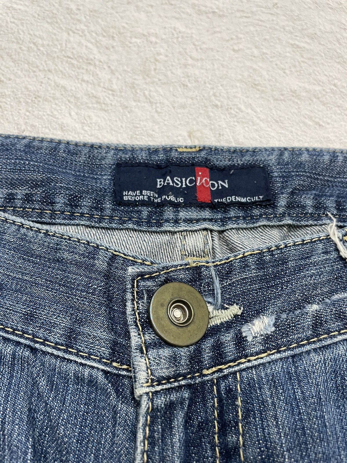 Japanese Brand 2000s Blue Jeans Distressed Fading Denim Y2K Size US 31 - 5 Thumbnail