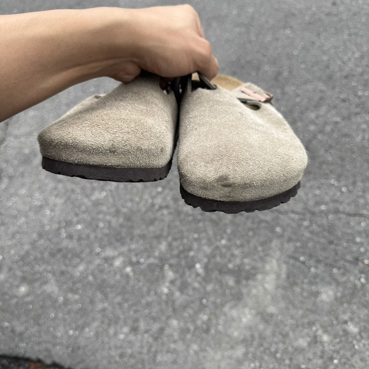 Birkenstock Birkenstock boston taupe suede clogs Size US 10 / EU 43 - 4 Thumbnail