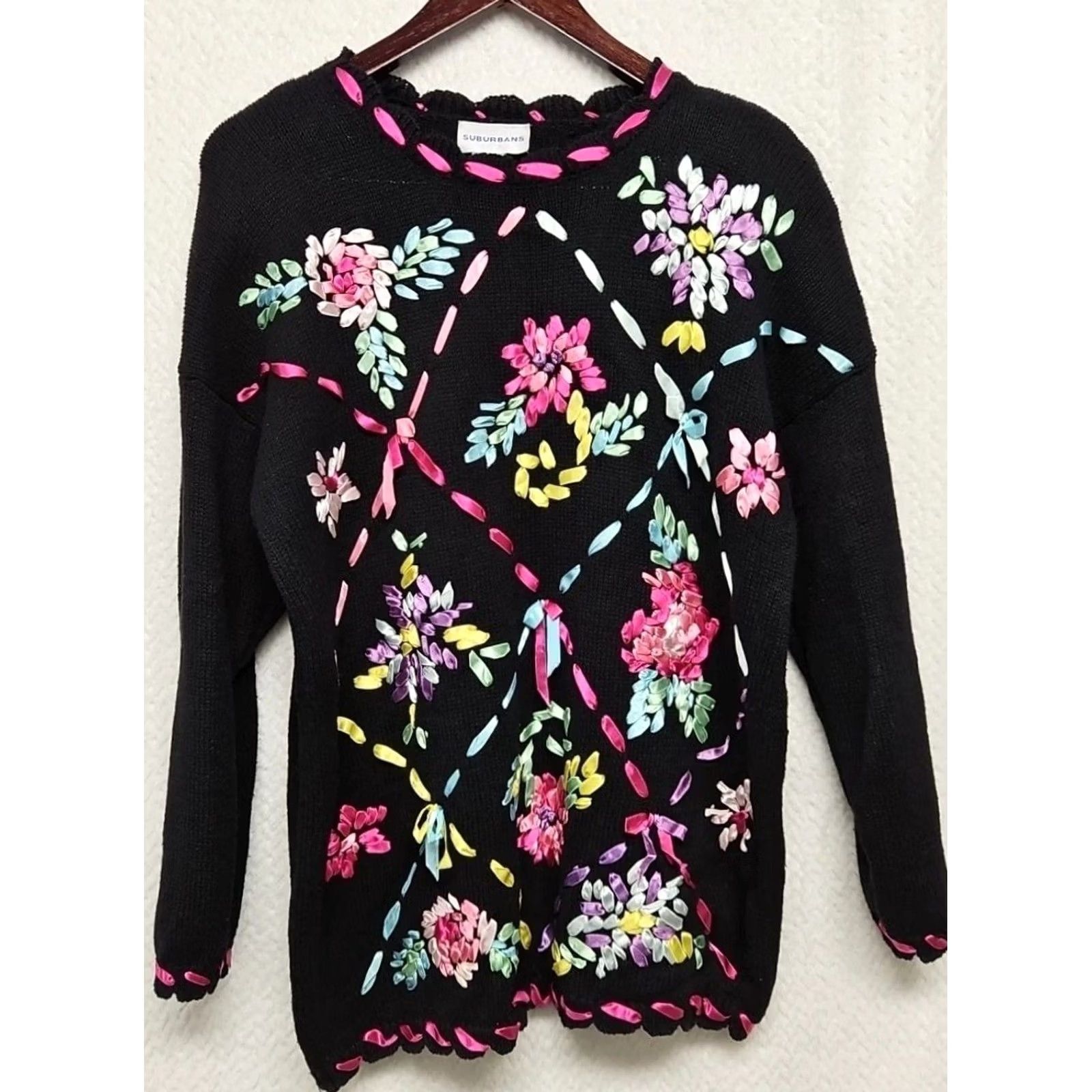 Vintage VINTAGE Suburbans Sweater Floral Embroidered Knit Black 90s Women’s M Crew Neck Pullover Lightweight All Seasons Size M / US 6-8 / IT 42-44 - 2 Thumbnail