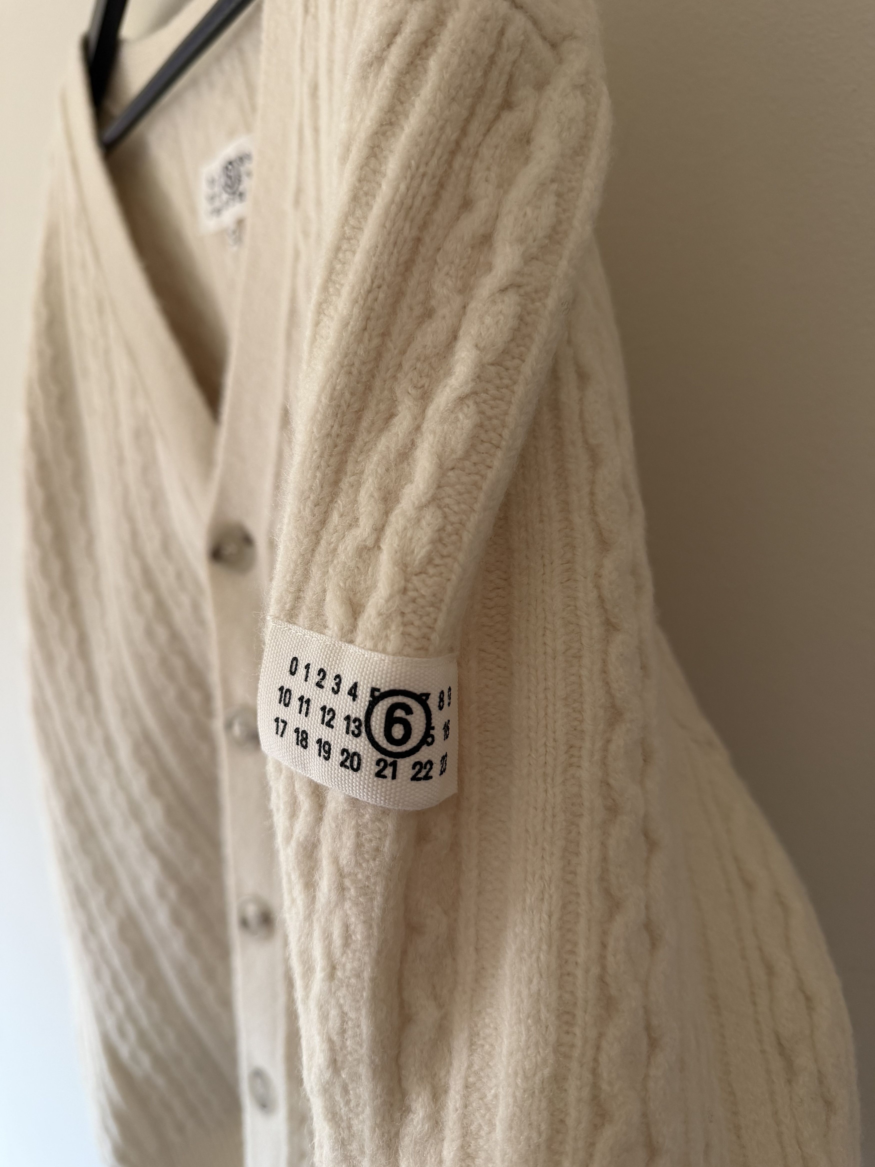 MM6 MM6 Maison Margiela Cable Knit Cardigan in Cream Size US L / EU 52-54 / 3 - 5 Thumbnail