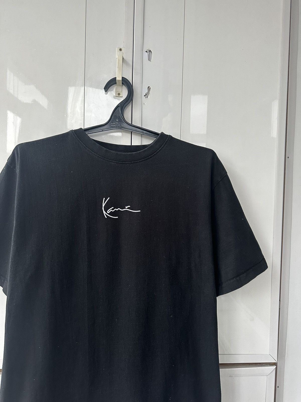 Other Vintage Karl Kani T-shirt Black Centre Logo Size US L / EU 52-54 / 3 - 6 Thumbnail