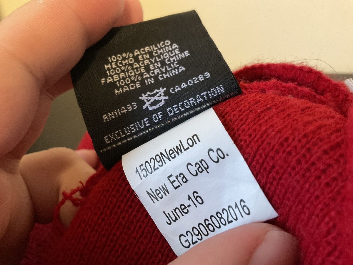 New Era × Supreme Supreme x New Era red beanie Size ONE SIZE - 4 Thumbnail