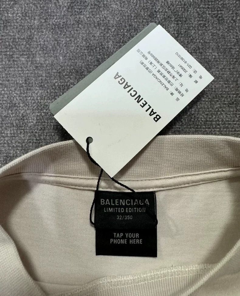 Balenciaga Balenciaga Racing top speed joint tape assembly logo short Size US S / EU 44-46 / 1 - 3 Thumbnail