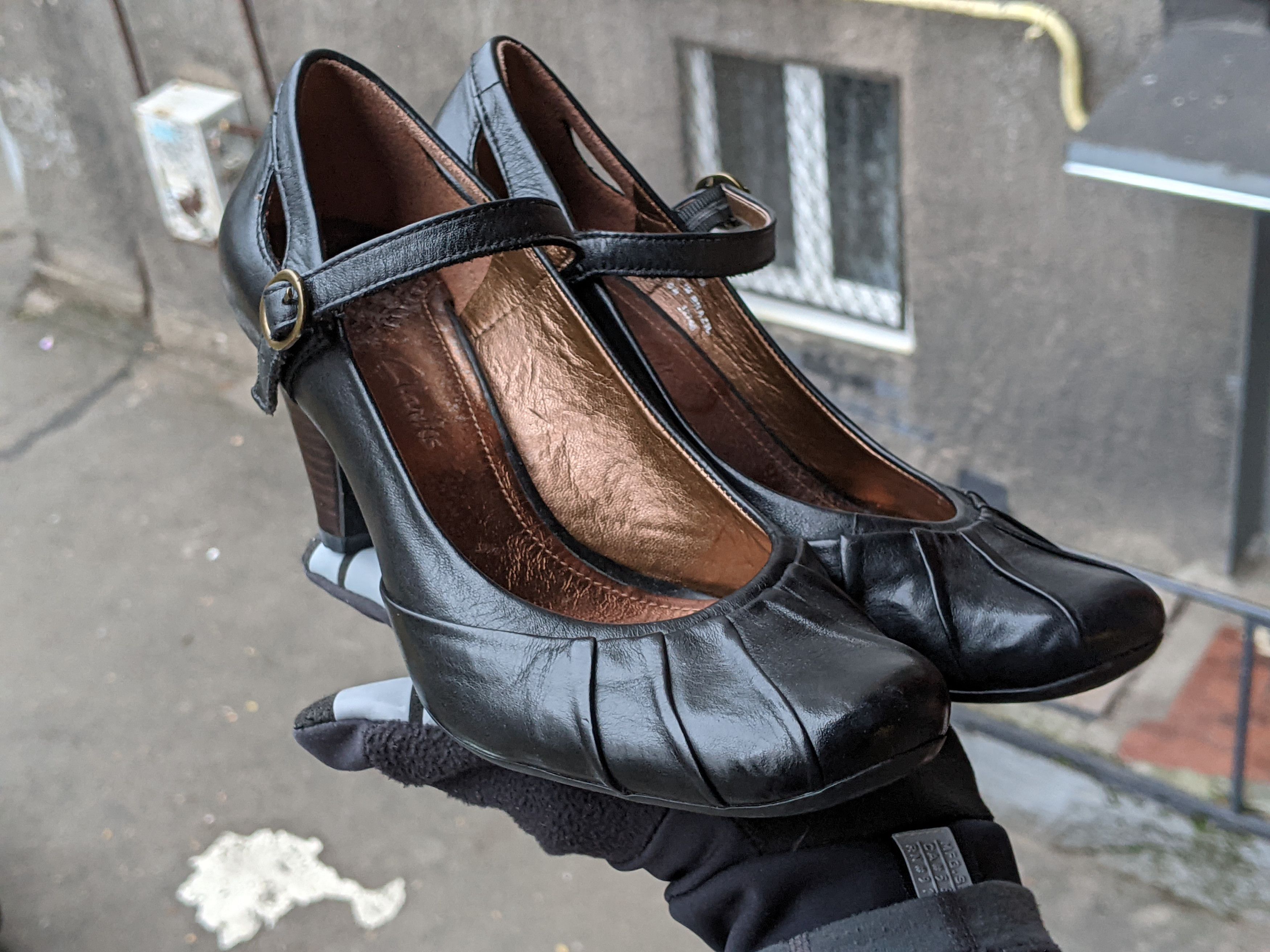 Clarks Clarks Mary Jane Heels Buckle Shoes Vintage Prada Gucci Size US 8.5 / IT 38.5 - 10 Thumbnail