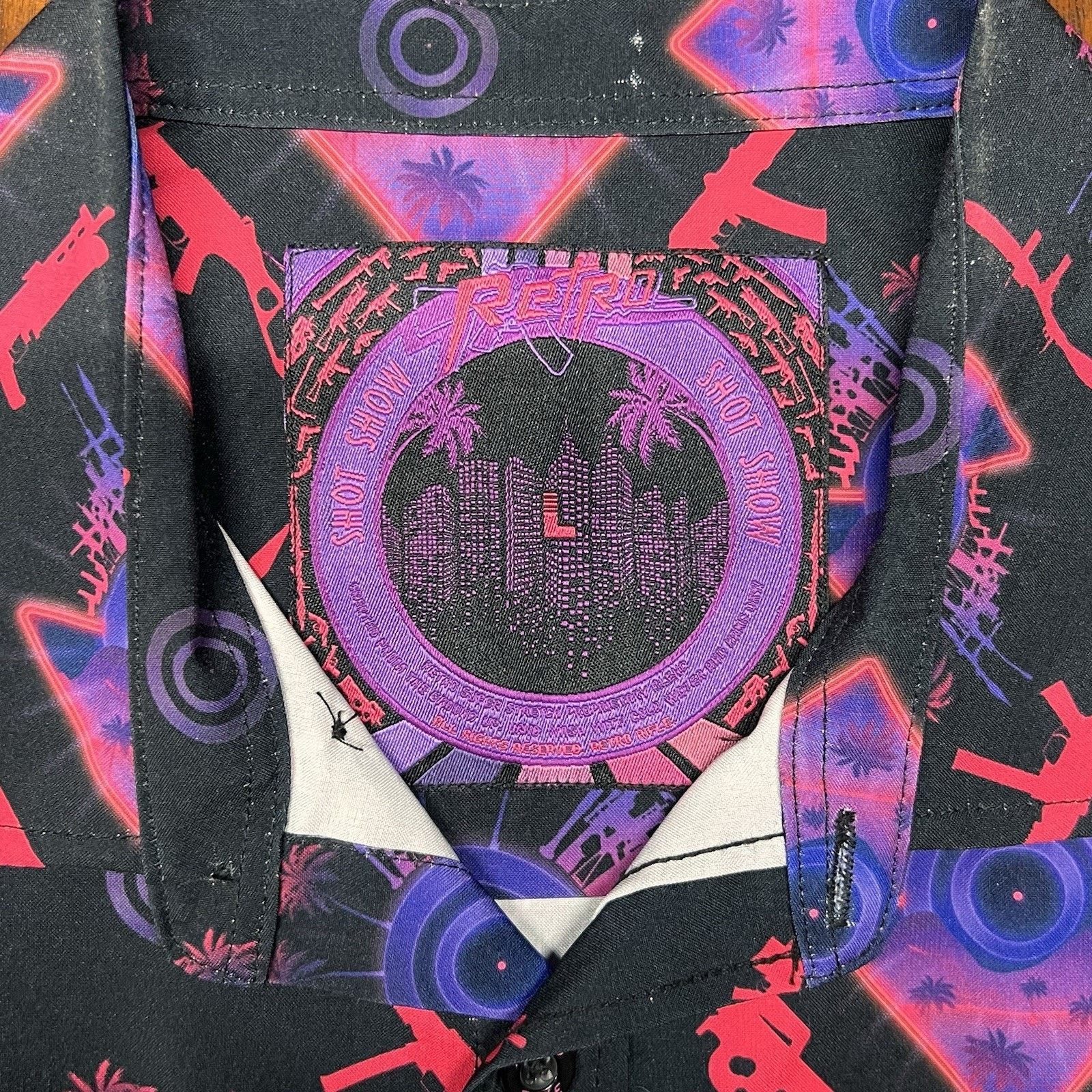 Other Retro Rifle Shot Show Vice City Shirt Black Button Up Polo Size US L / EU 52-54 / 3 - 2 Thumbnail