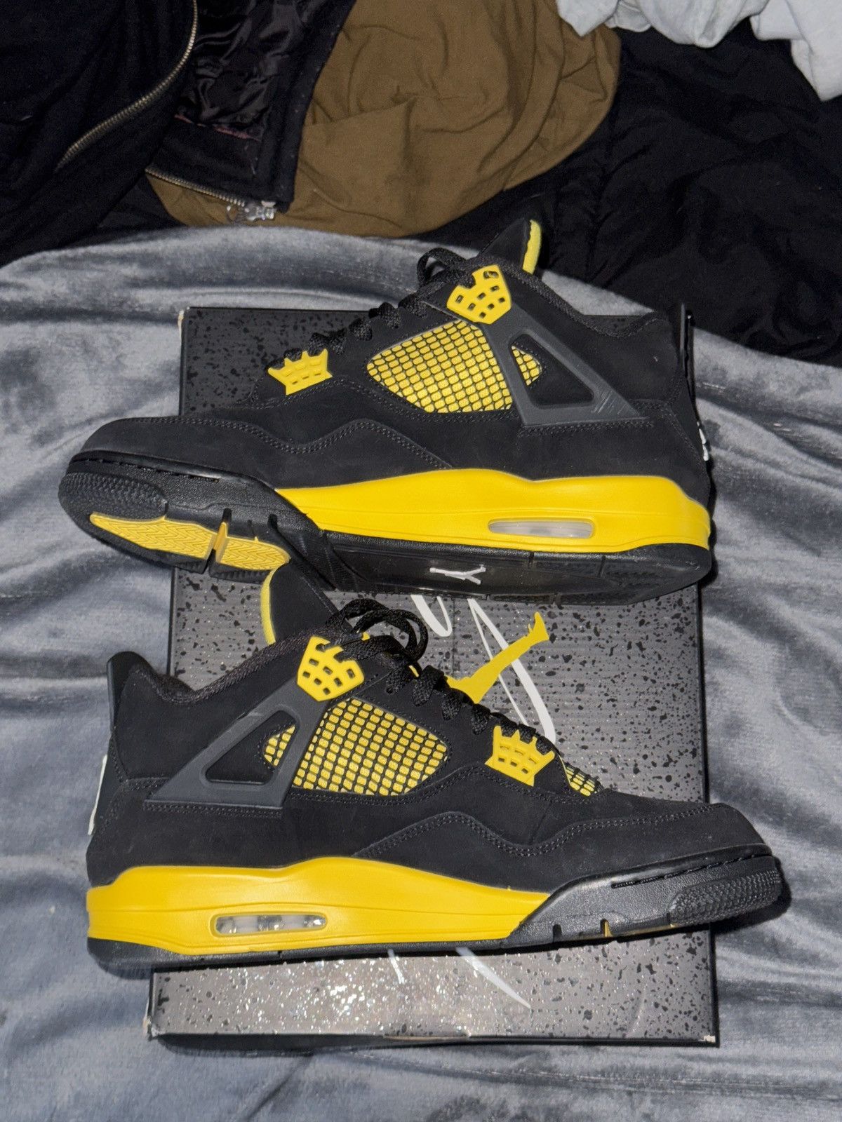 Jordan Brand Jordan 4 “Thunder” 2023 Size US 11.5 / EU 44-45 - 1 Thumbnail