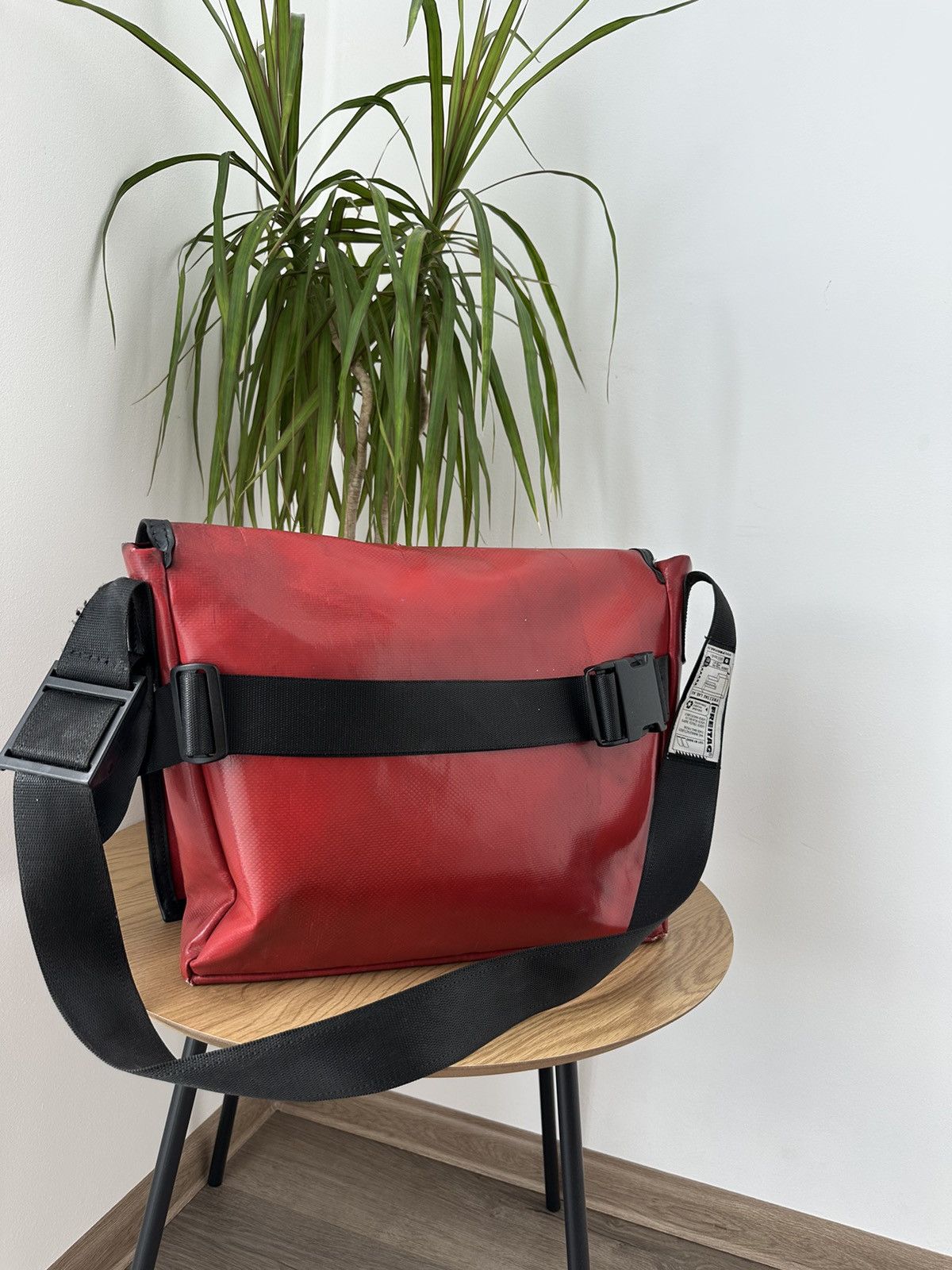 Freitag Vintage Freitag Lab A6 Red Shoulder Bag Size ONE SIZE - 13 Thumbnail