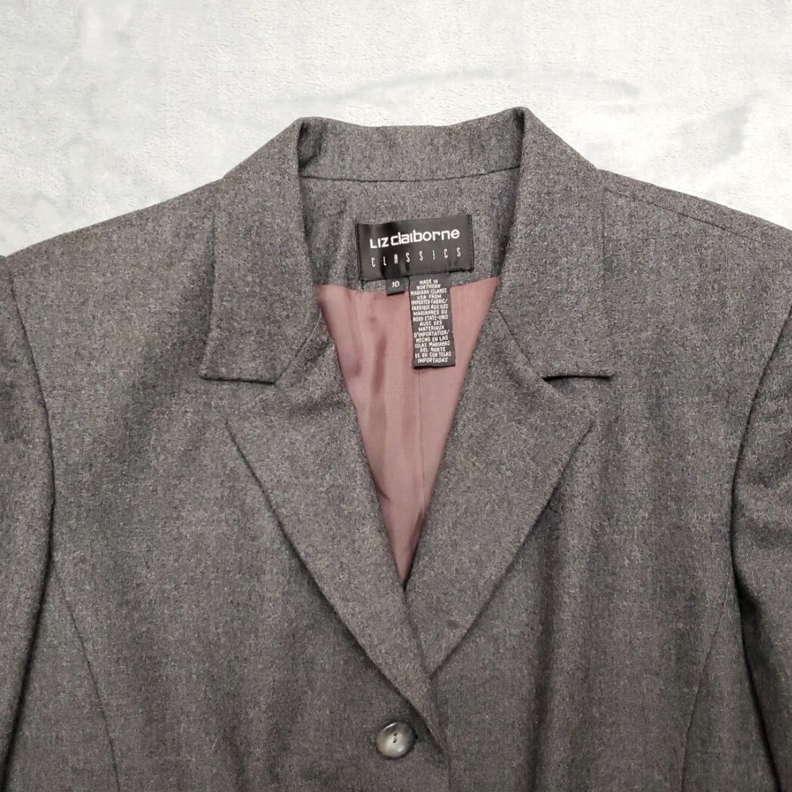 Liz Claiborne VINTAGE Liz Claiborne Blazer Womens 10 Gray Wool Jacket Lined USA Pockets Solid Button Casual Mens Womens Boys Girls Size L / US 10 / IT 46 - 4 Thumbnail