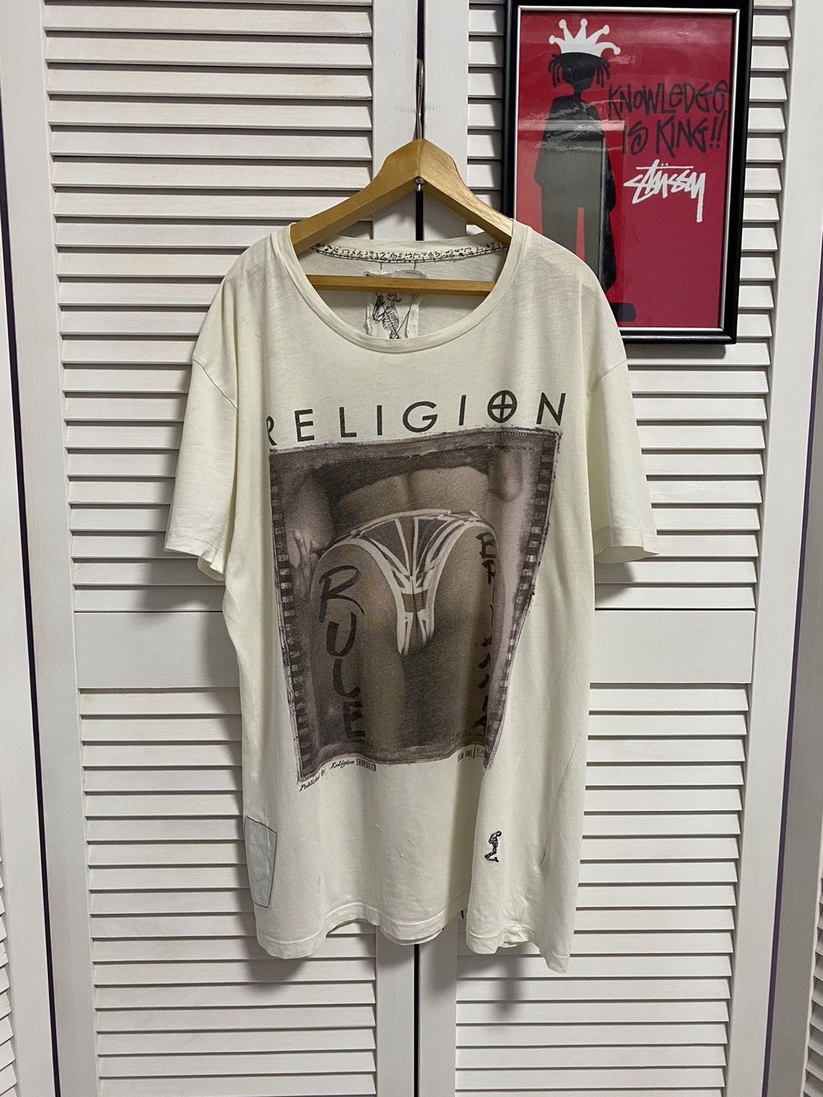 Vintage Vintage 90s T-Shirt Religion Baby Ass Pussy Band Tee Humor Size US L / EU 52-54 / 3 - 1 Thumbnail