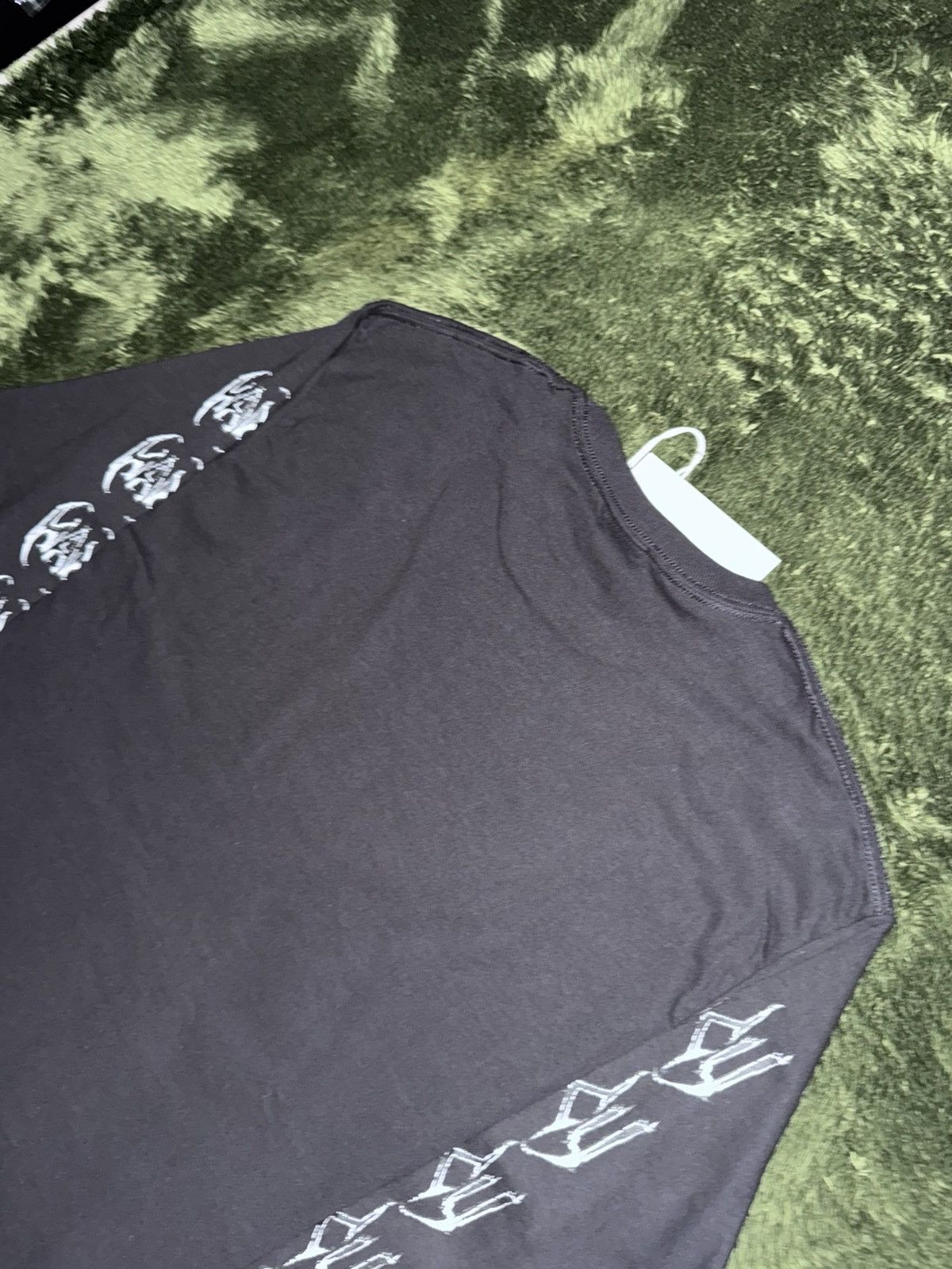 Designer [L] NANCY realms of darkness graphic long sleeve black Size US L / EU 52-54 / 3 - 8 Thumbnail