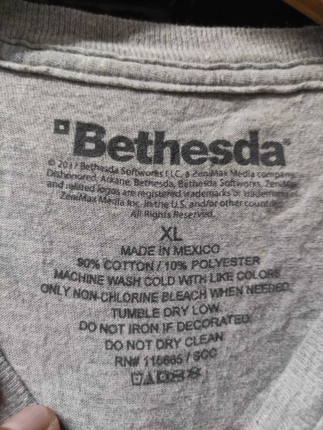 Playstation Dishonored Wanted For The Murders Gaming Promo T-Shirt Size US XL / EU 56 / 4 - 5 Thumbnail