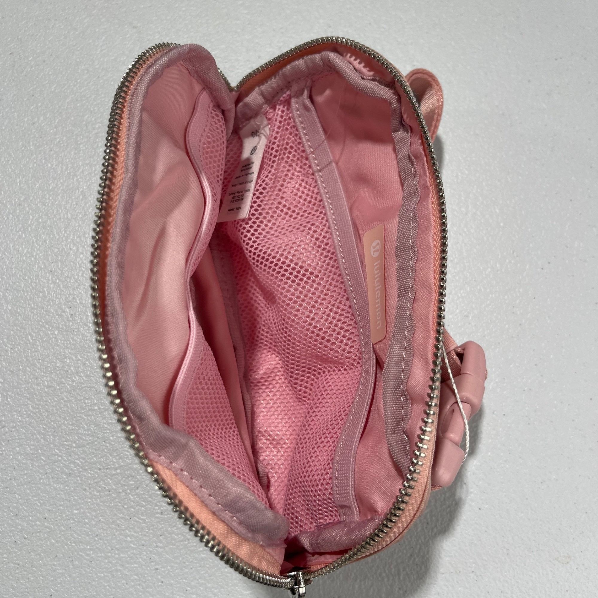 Lululemon NWT LULULEMON EVERYWHERE BELT BAG 1L -PINK PASTEL Size ONE SIZE - 2 Thumbnail