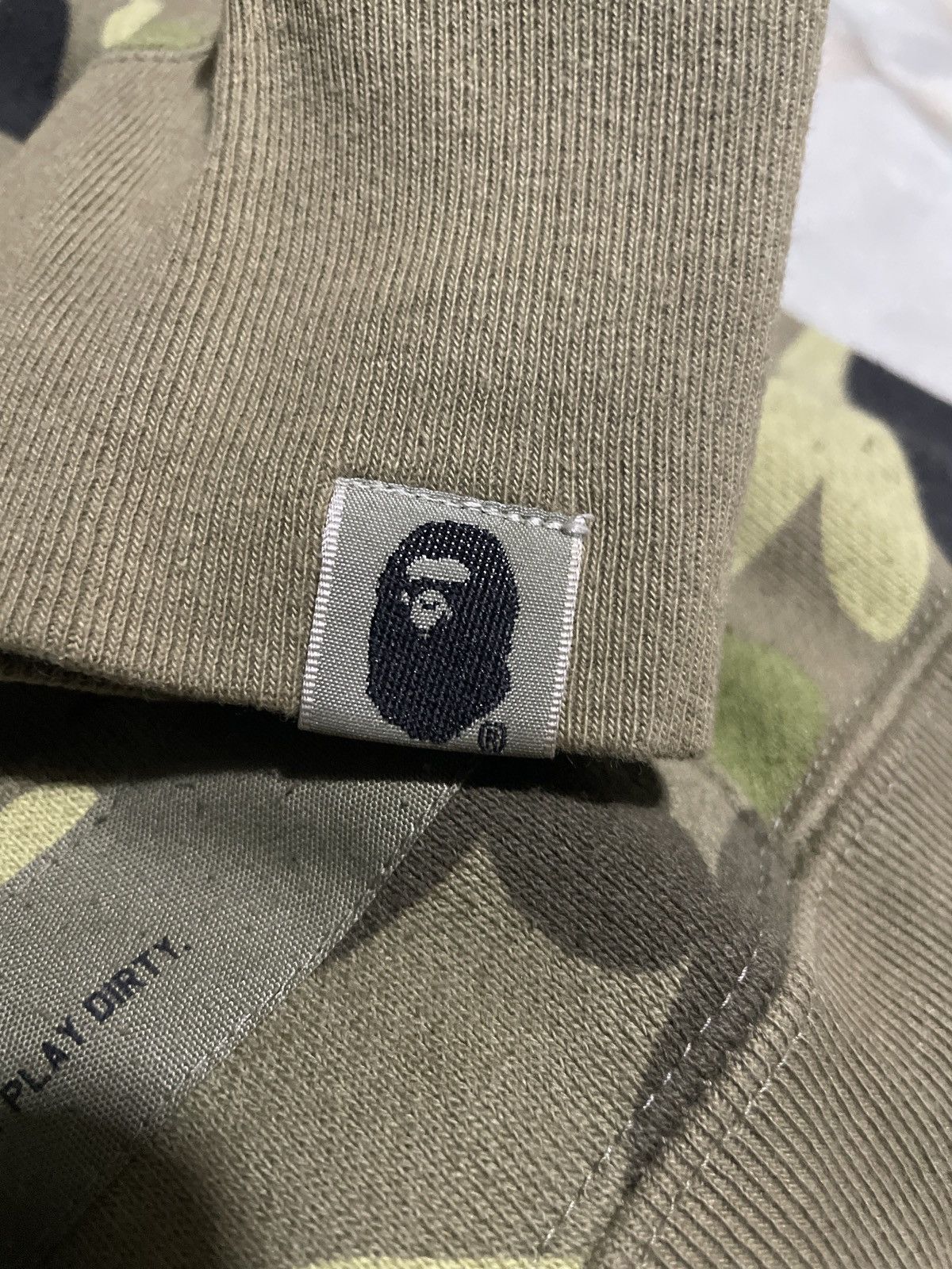 Bape Bape X undefeated shark hoodie S RARE Size US S / EU 44-46 / 1 - 6 Thumbnail