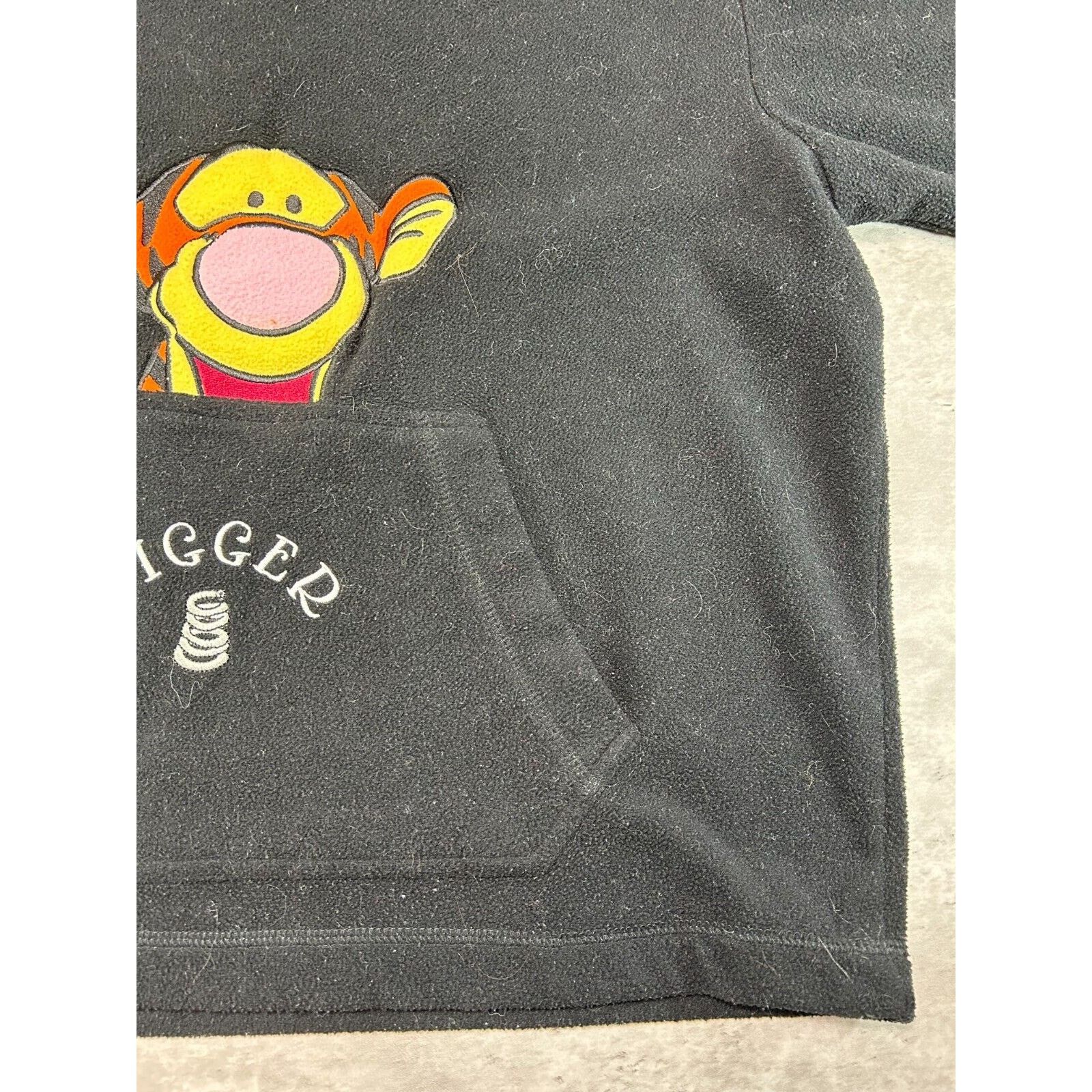 Vintage Vintage Disney Winnie The Pooh Tigger Sweatshirt Size Large Size US L / EU 52-54 / 3 - 5 Thumbnail