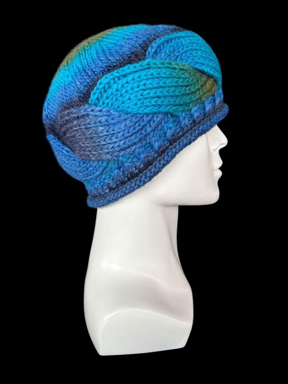 Kapital Crochet Knitted Handmade Rare Beanie Hats ☠️☠️ Size ONE SIZE - 3 Thumbnail