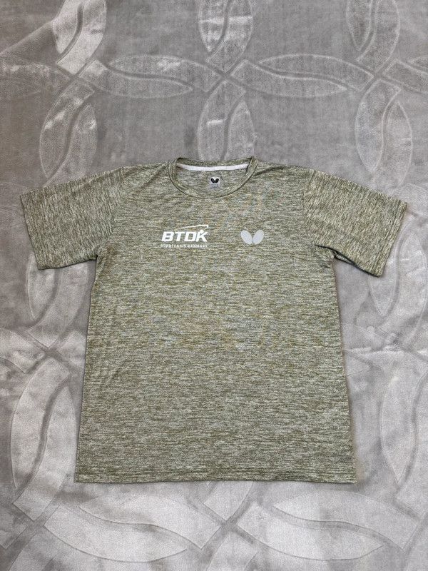 Japanese Brand × Sports Specialties Butterfly Toka Bordtennis Danmark size M tshirt table tennis Size US M / EU 48-50 / 2 - 1 Thumbnail