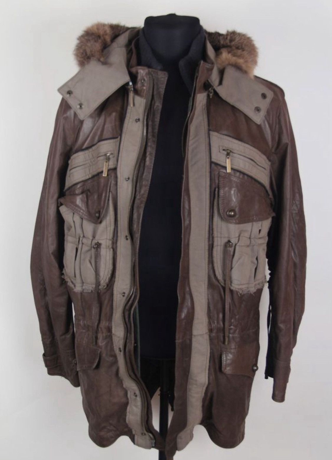 Roberto Cavalli Roberto Cavalli 2003 Leather Parka Picture Lining Fur Hood Size US S / EU 44-46 / 1 - 3 Thumbnail