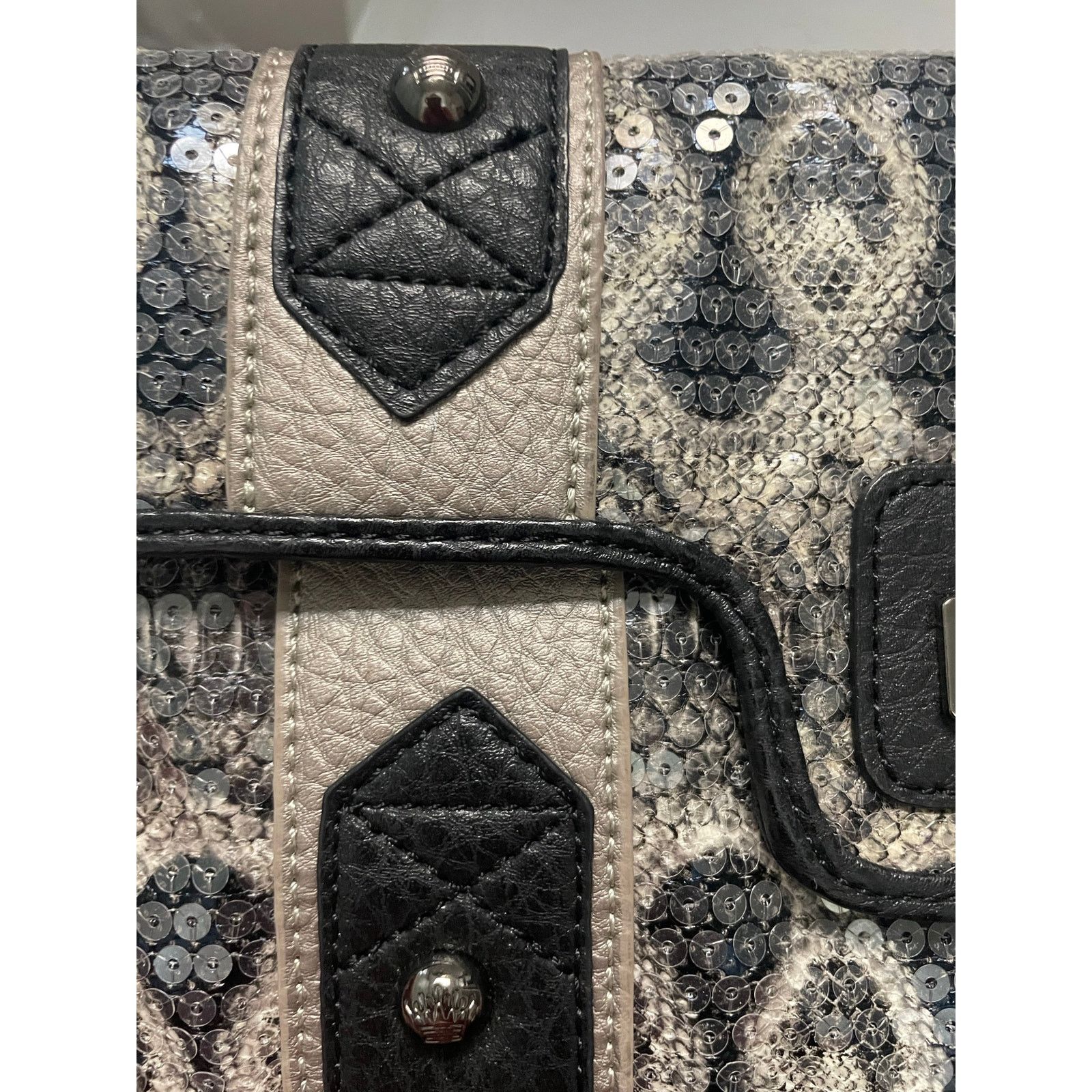 Christian Audigier Christian Audigier Snake Clutch Magnetic Close Python Purse Size ONE SIZE - 4 Thumbnail
