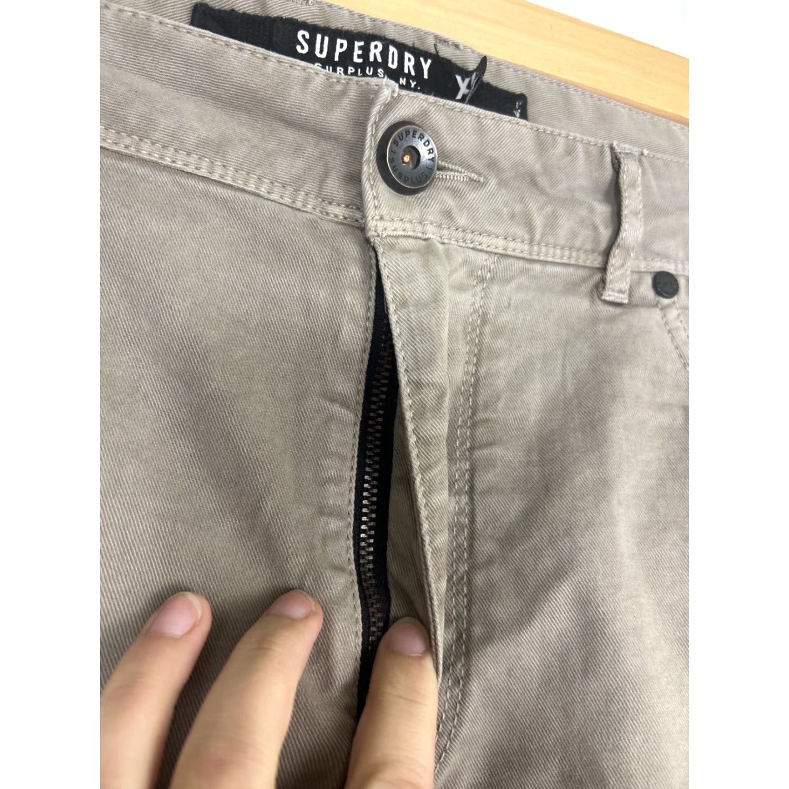 Superdry Superdry Surplus Shorts XL Regular Mens Beige Cotton 38x11 Chino Size US 36 / EU 52 - 7 Thumbnail