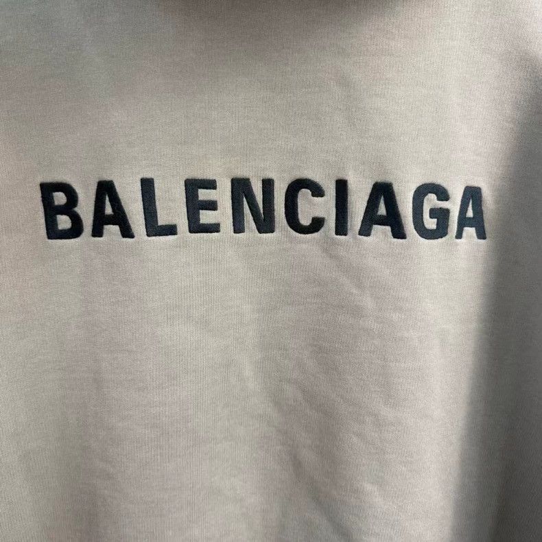 Balenciaga Balenciaga Chest Letter Embroidered Logo Back Logo Long Sle Size US M / EU 48-50 / 2 - 6 Thumbnail