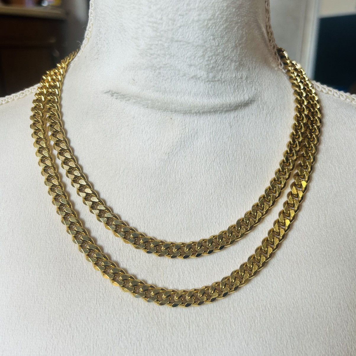 Handmade Heavy shiny gold plated Cuban chain link necklace Size ONE SIZE - 3 Thumbnail