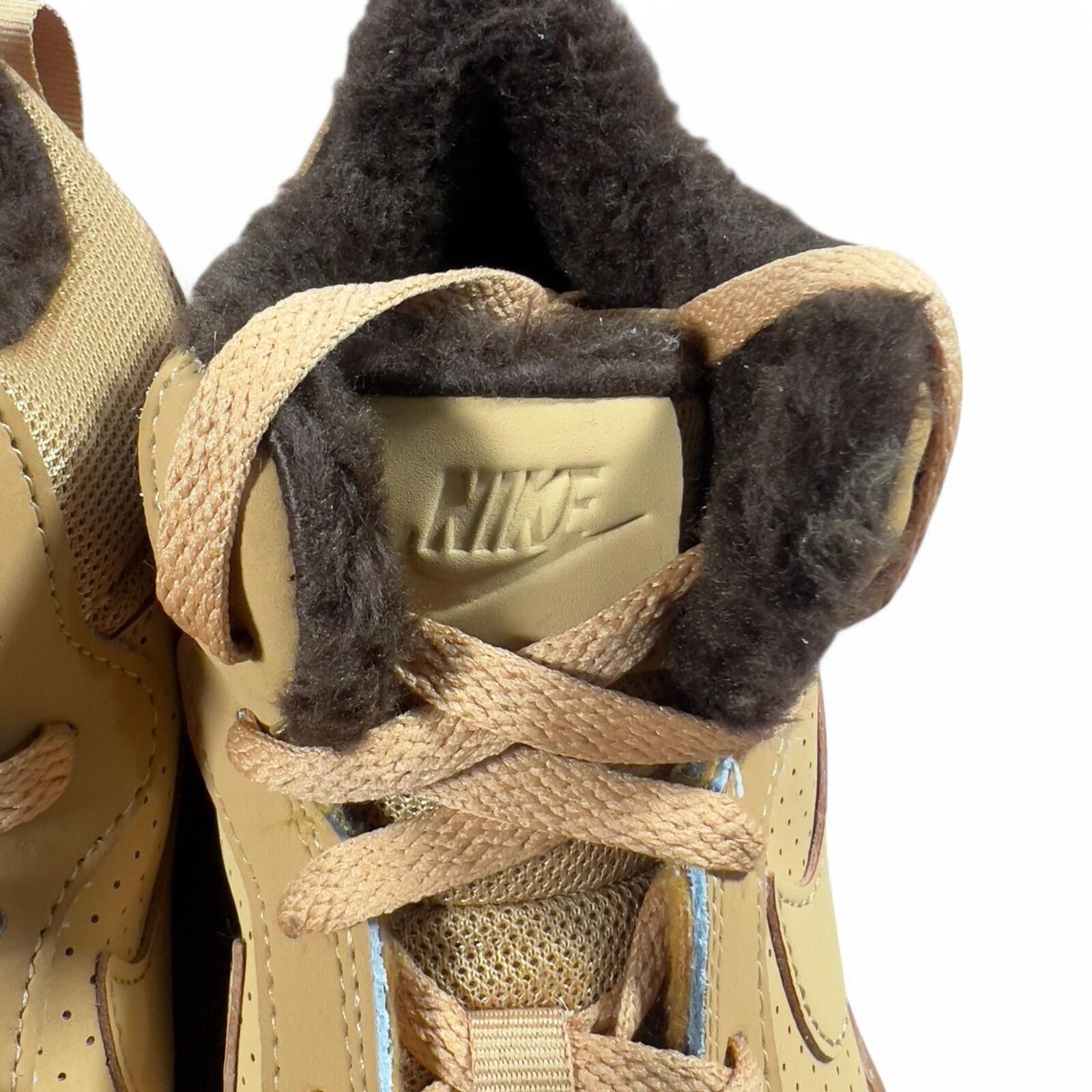 Nike 💥 Nike Court Borough Mid WNTR GS Haystack Trainers UK 5.5 Size US 6 / EU 39 - 9 Thumbnail