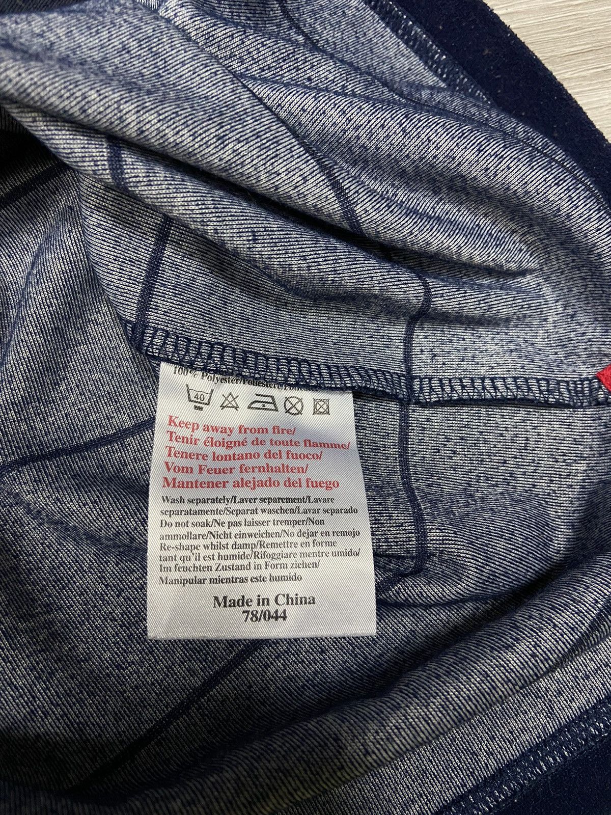 Umbro Manchester United vintage sharp digital striped jersey shirt Size US M / EU 48-50 / 2 - 10 Thumbnail