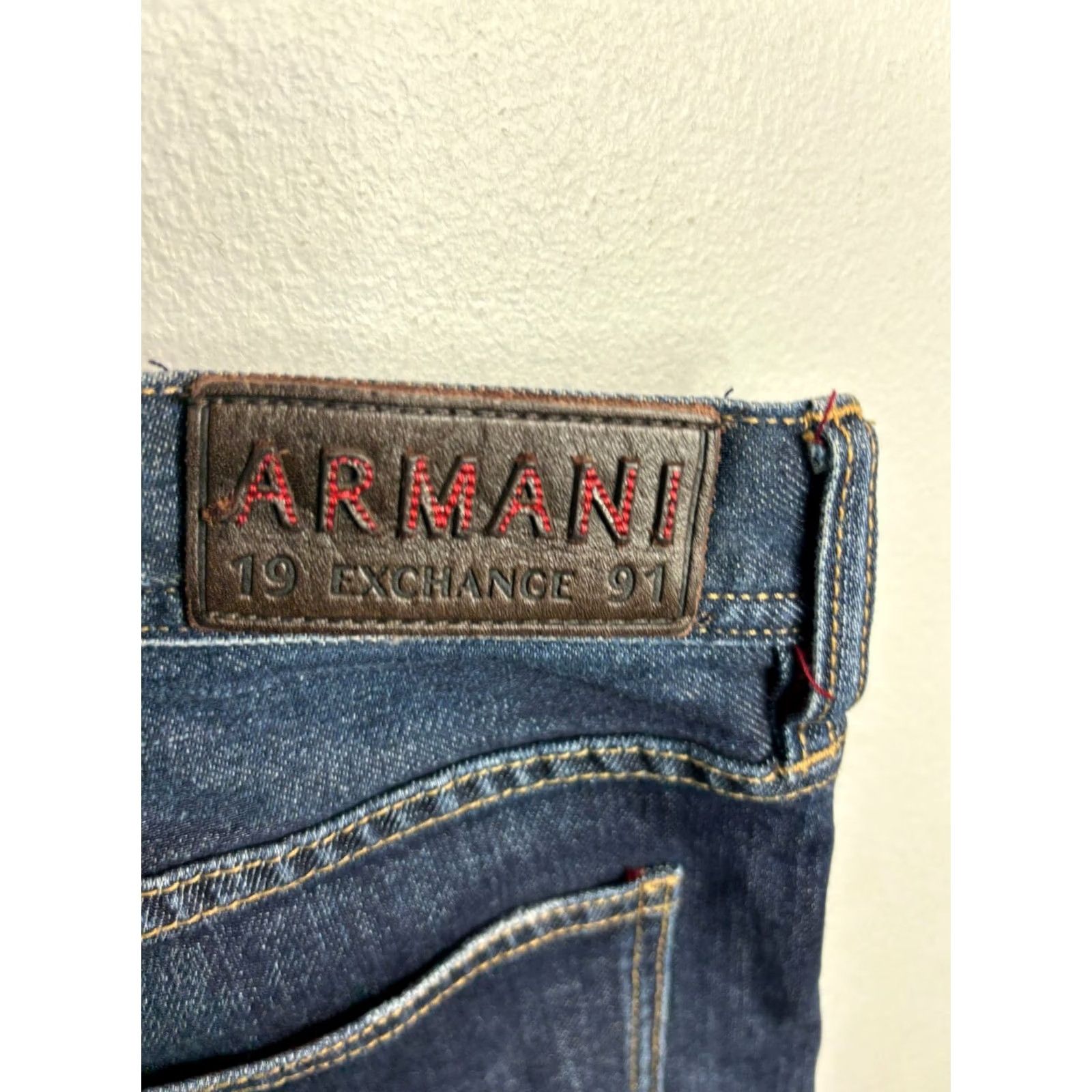 Armani Exchange Armani Exchange Jeans Men’s J13 Slim Fit Indigo Blue 31 31 in Denim Cotton Zip Button Slim Inseam 31 Dark City Logo USA Mens Size US 31 - 6 Thumbnail