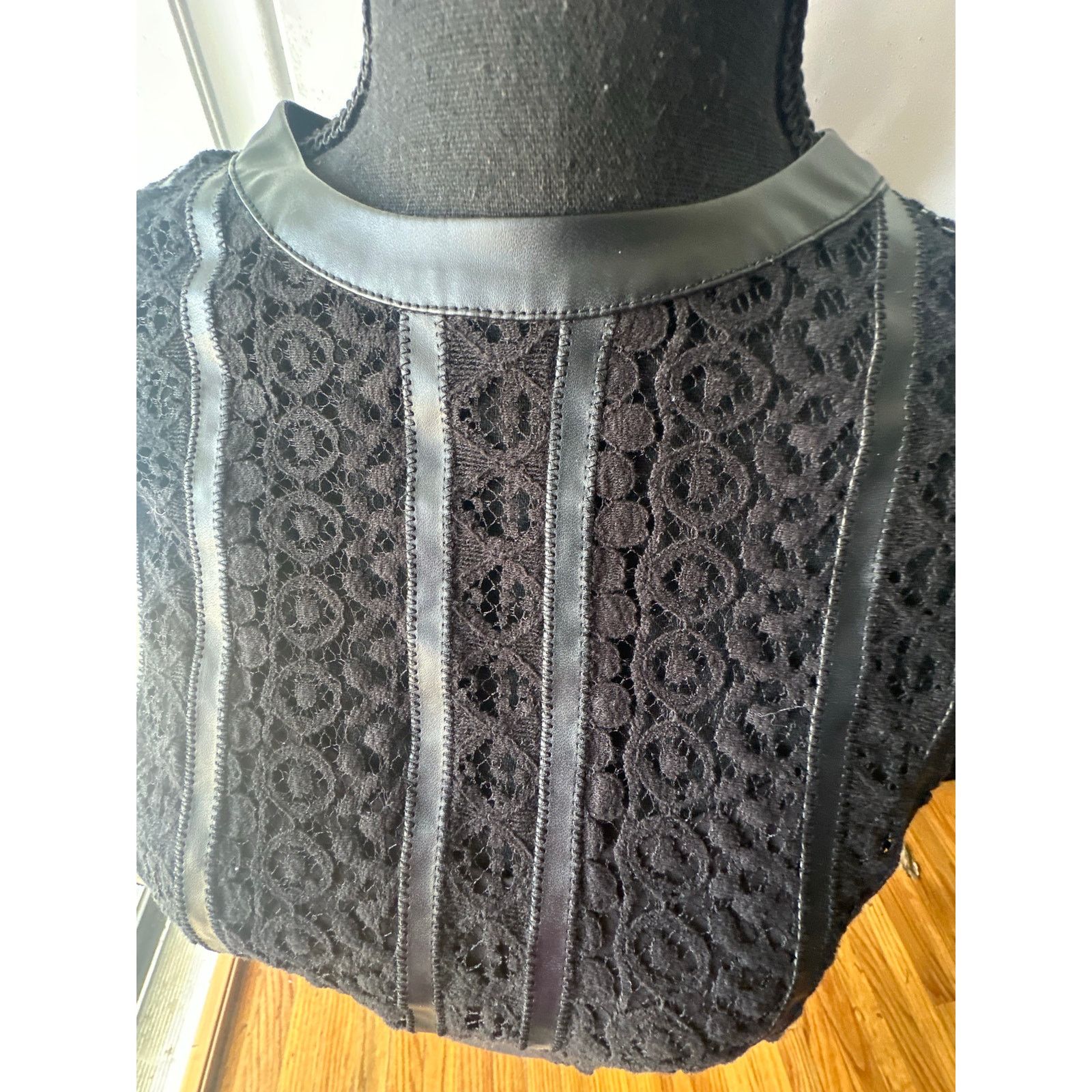 Express Express Black Faux Leather & Lace Long Sleeve Top – Size XS Size XS / US 0-2 / IT 36-38 - 2 Thumbnail