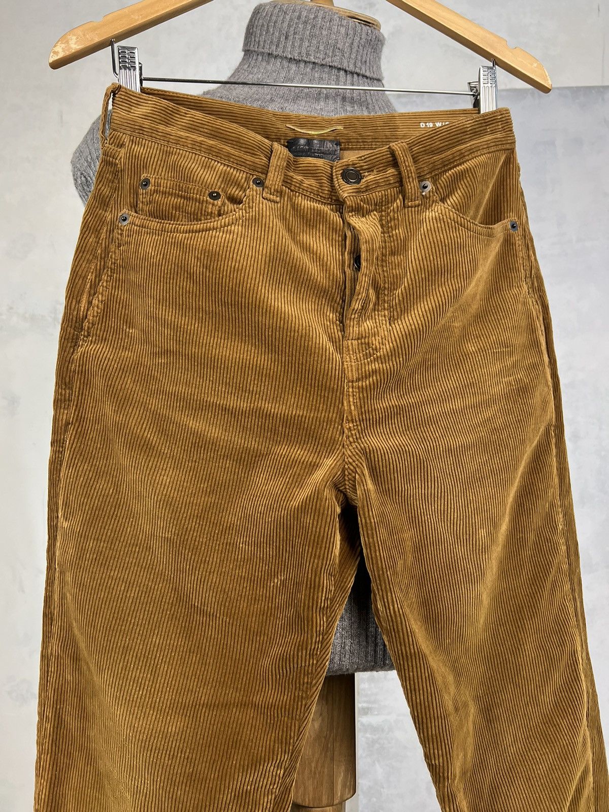 Saint Laurent Paris Seint Laurent Corduroy Velvet Pants Size 28 Size 28" / US 6 / IT 42 - 3 Thumbnail