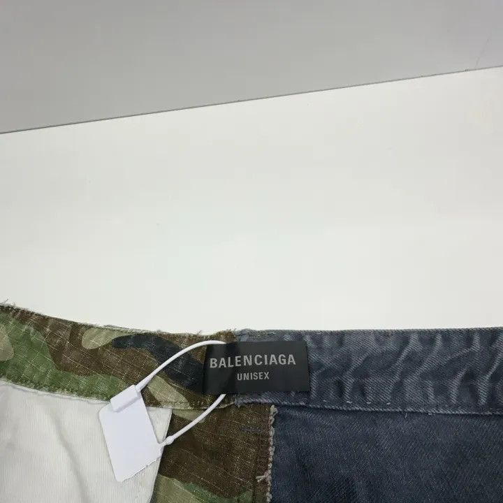 Balenciaga Balenciaga SS24 Vintage Camouflage Denim Pants 0079-2507 Size US 32 / EU 48 - 1 Thumbnail