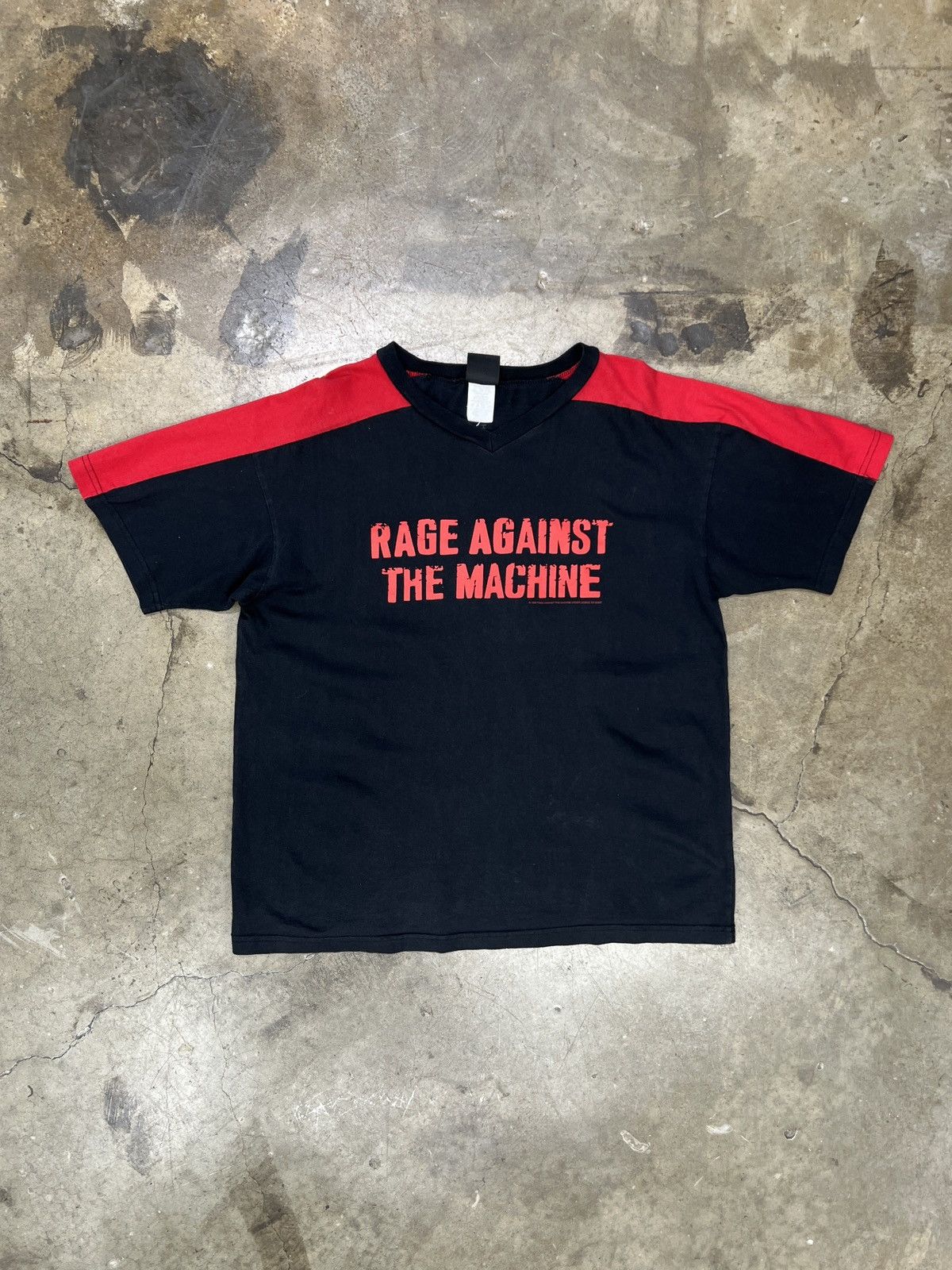 Vintage Vintage 1999 Rage Against the Machine Vneck XL Size US XL / EU 56 / 4 - 2 Thumbnail