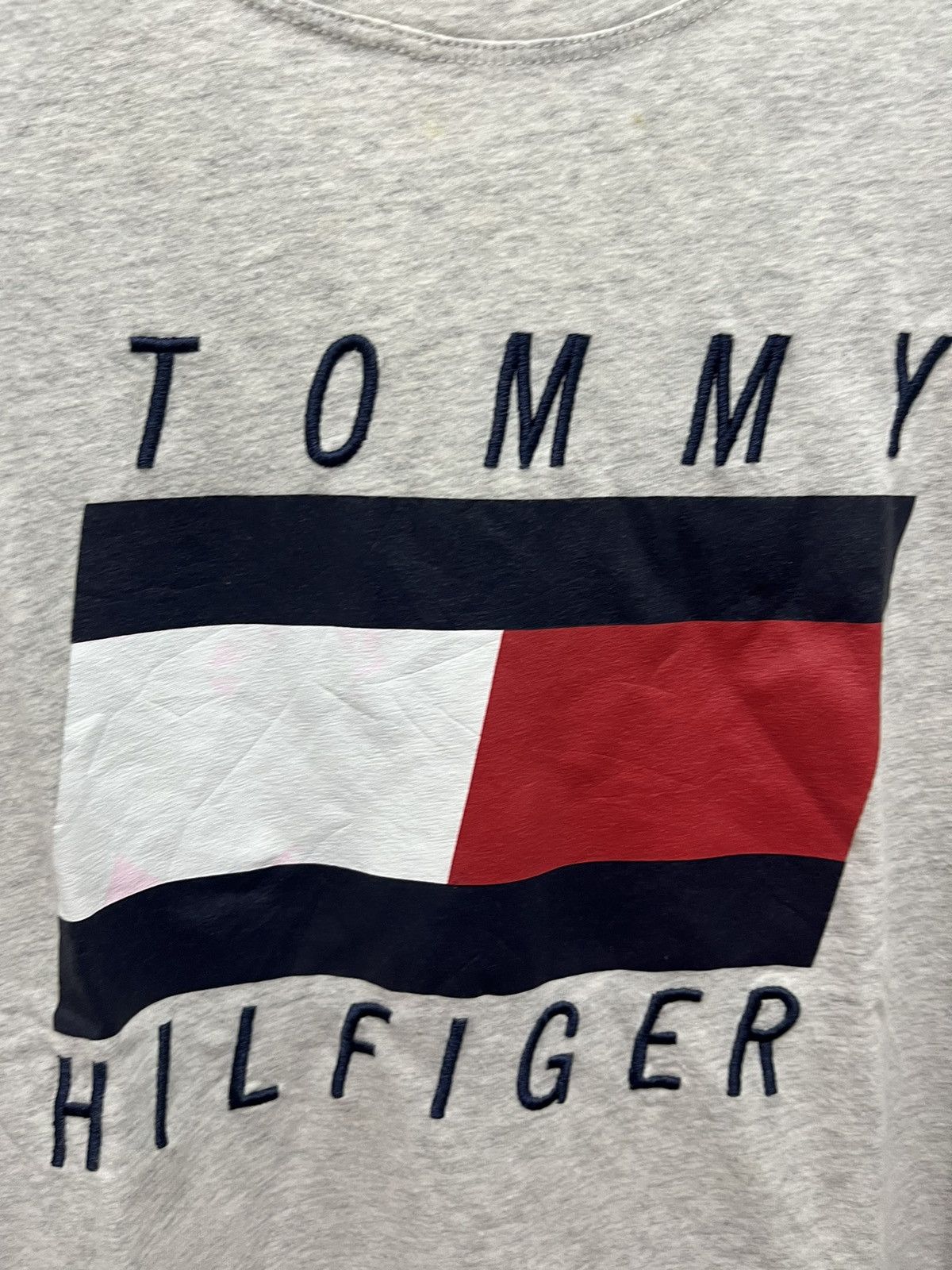 Tommy Hilfiger Flag Badge Relaxed Tommy Hilfiger Big Logo Y2K Vtg Tees Size US L / EU 52-54 / 3 - 2 Thumbnail