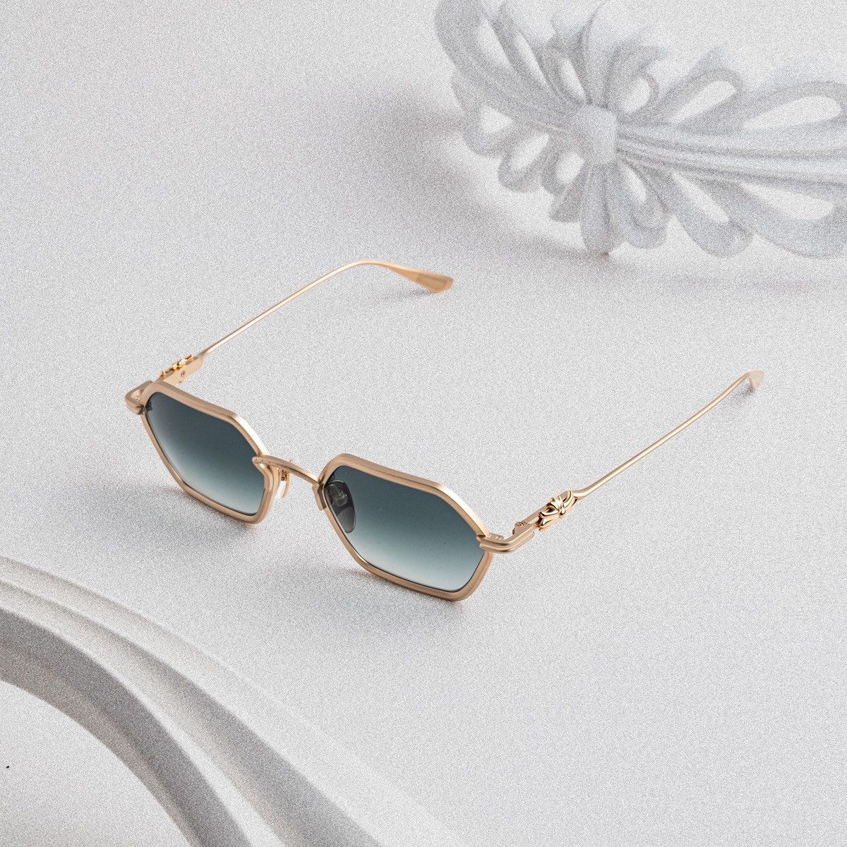 Chrome Hearts CHROME HEARTS DATASS MATTER GOLD PLATED SUNGLASSES Size ONE SIZE - 2 Thumbnail