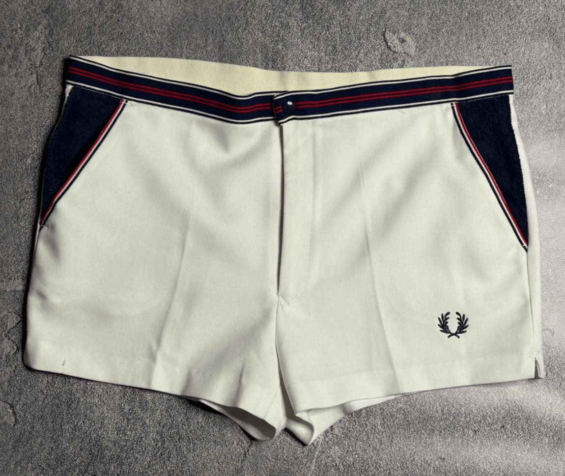 Fred Perry vintage Fred Perry men's short 36'' Size US 36 / EU 52 - 1 Thumbnail