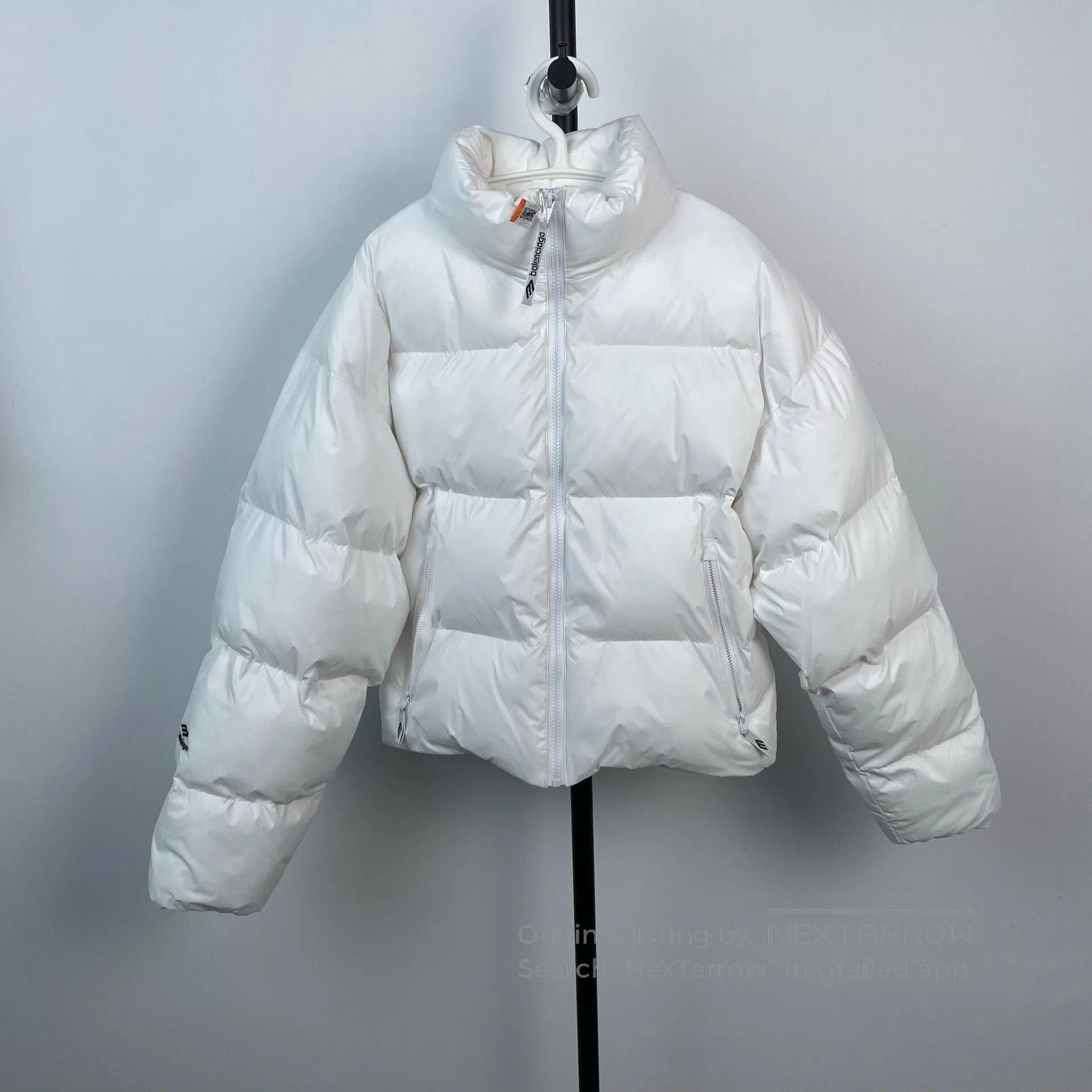Balenciaga Balenciaga White Ski Short Down Jacket. Size XXS / US 00 / IT 34 - 1 Thumbnail